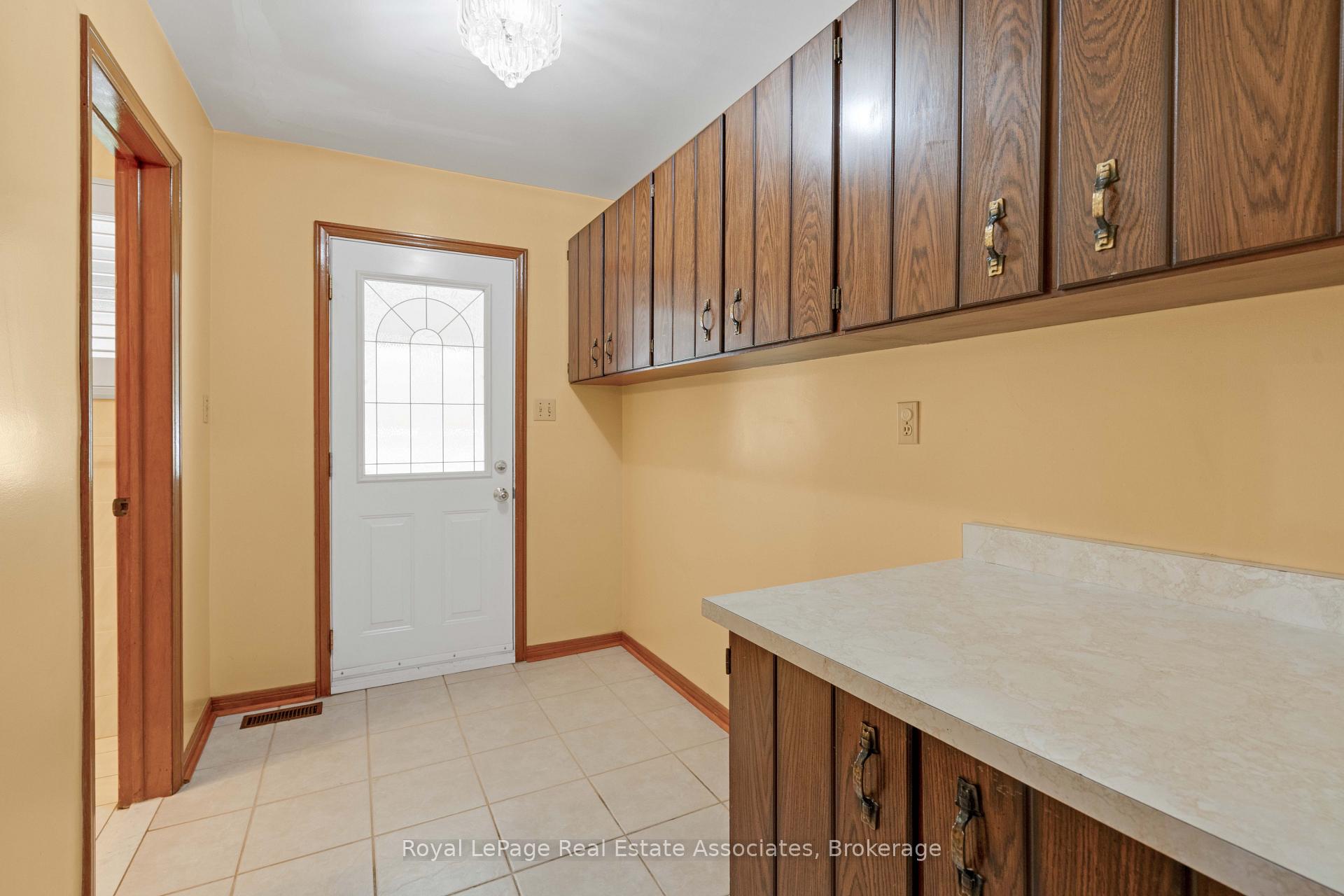 Photo 35 of 2535 Privet Crescent, Mississauga, Cooksville — HOMEH