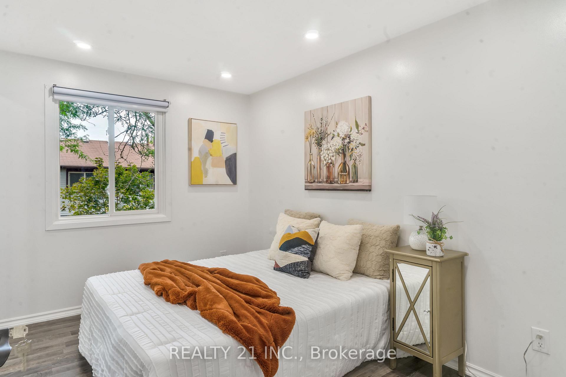 Photo 11 of Unit 101, 45 Hansen Road N, Brampton, Madoc — HOMEH