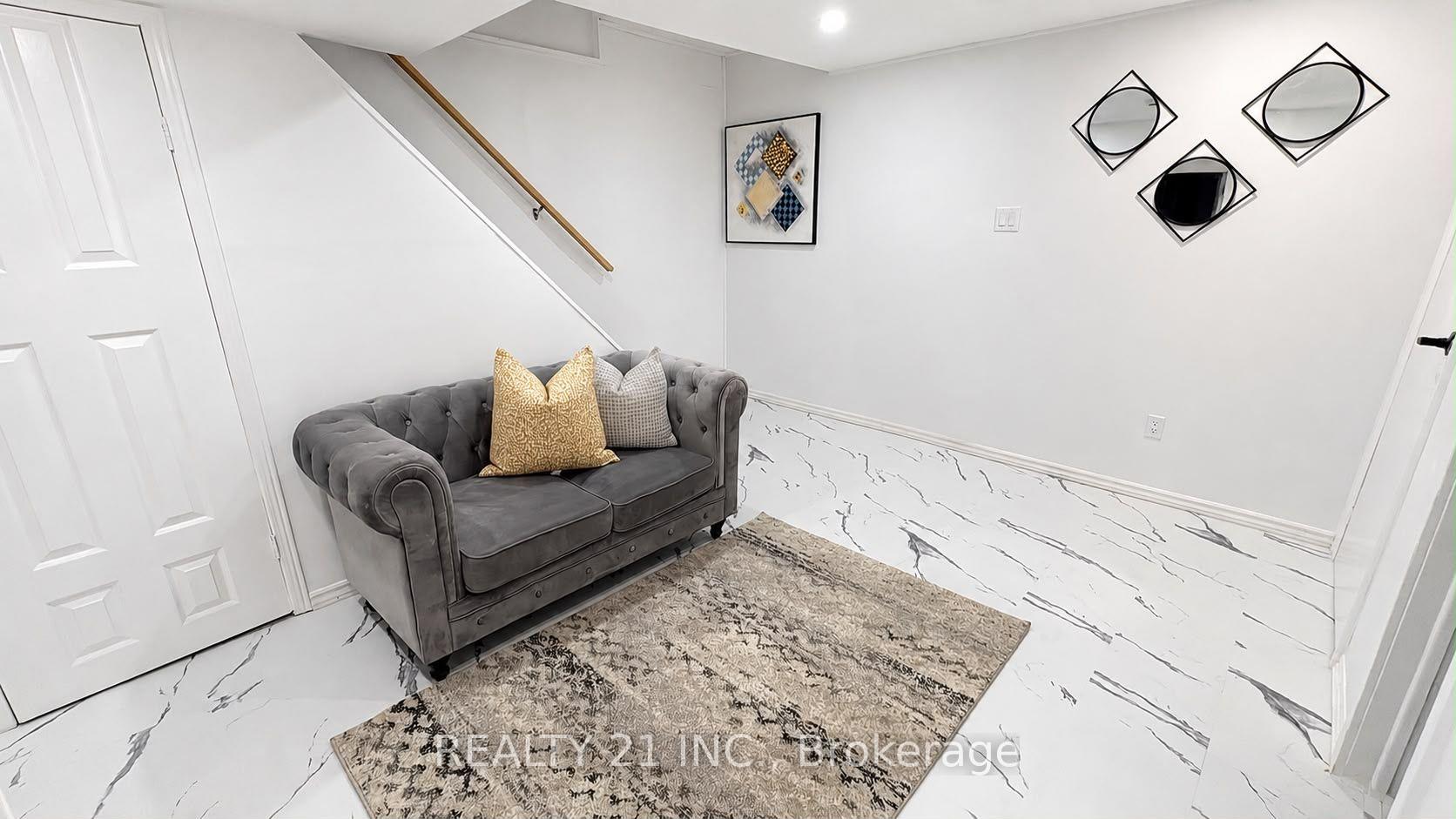 Photo 18 of Unit 101, 45 Hansen Road N, Brampton, Madoc — HOMEH
