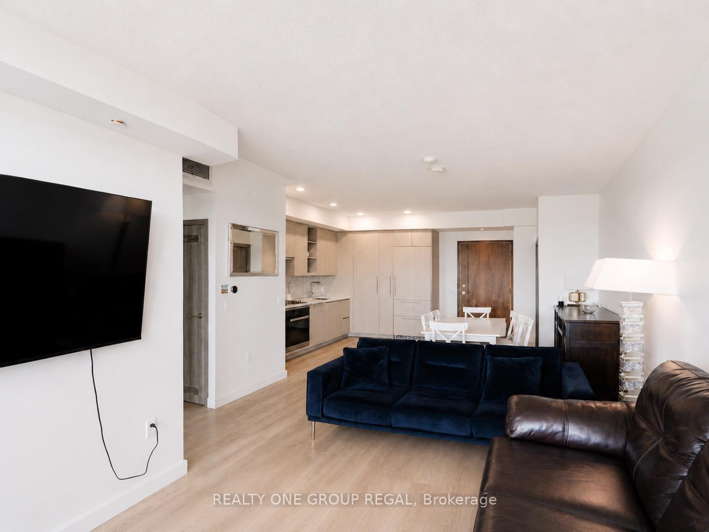Photo 9 of 85 McMahon Drive, North York, Bayview Village — HOMEH