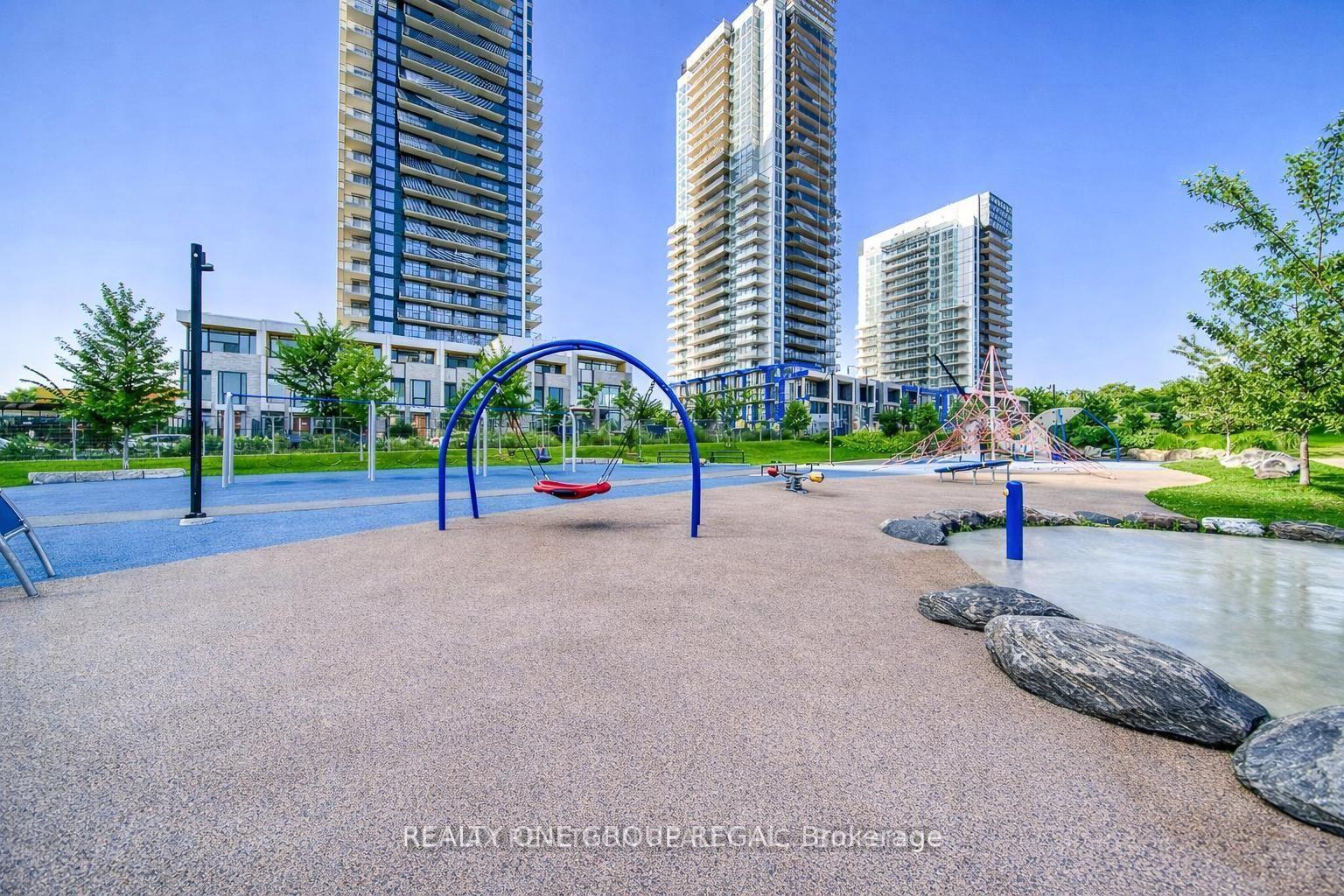 Photo 27 of 85 McMahon Drive, North York, Bayview Village — HOMEH