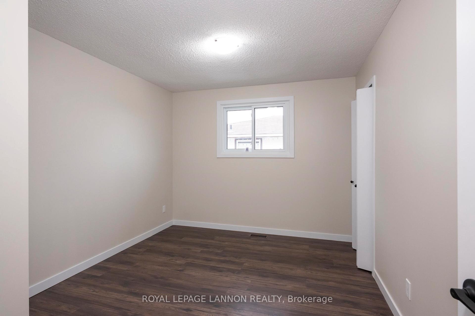 Photo 9 of 262 Sheridan Cres, Thunder Bay, Northwood Park — HOMEH
