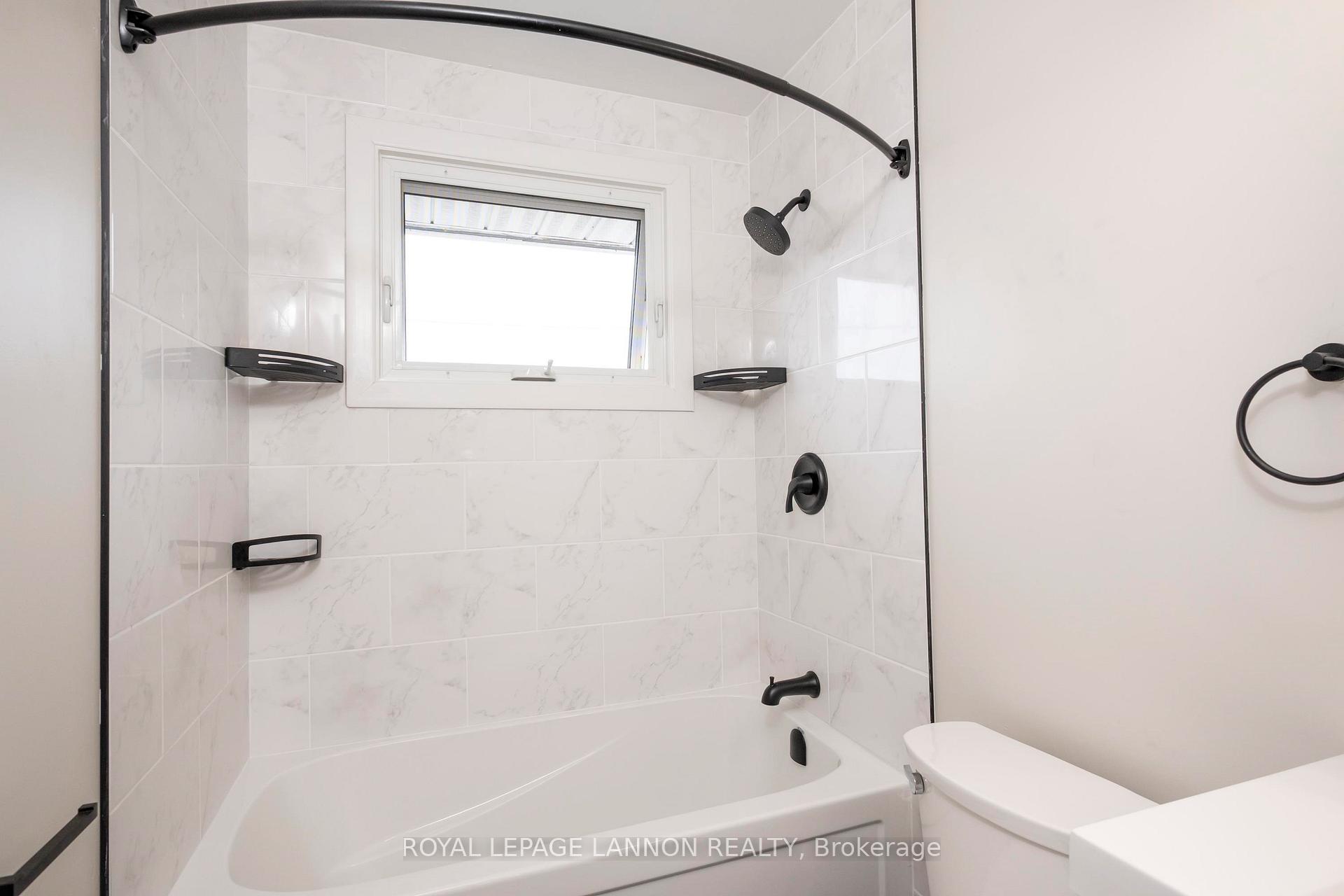 Photo 16 of 262 Sheridan Cres, Thunder Bay, Northwood Park — HOMEH