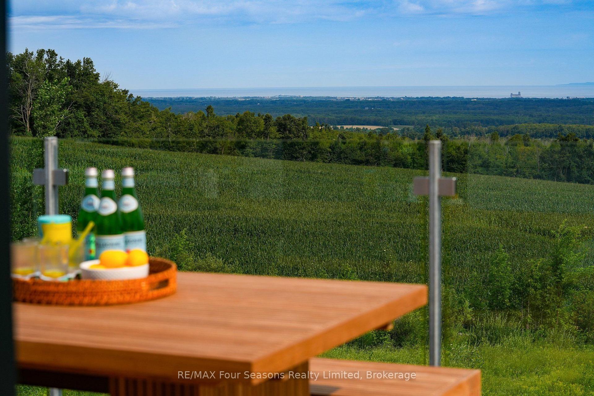 Photo 14 of 58 Sydenham Trail W, Clearview, Rural Clearview — HOMEH