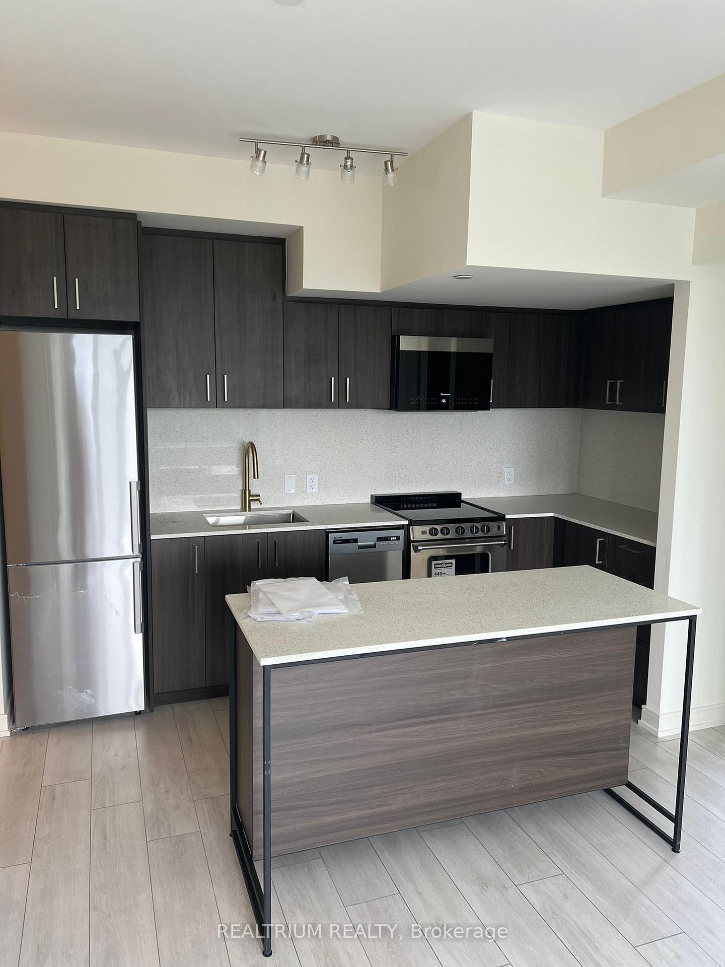 Photo 2 of Unit 303, 8010 Derry Road, Milton, Coates — HOMEH