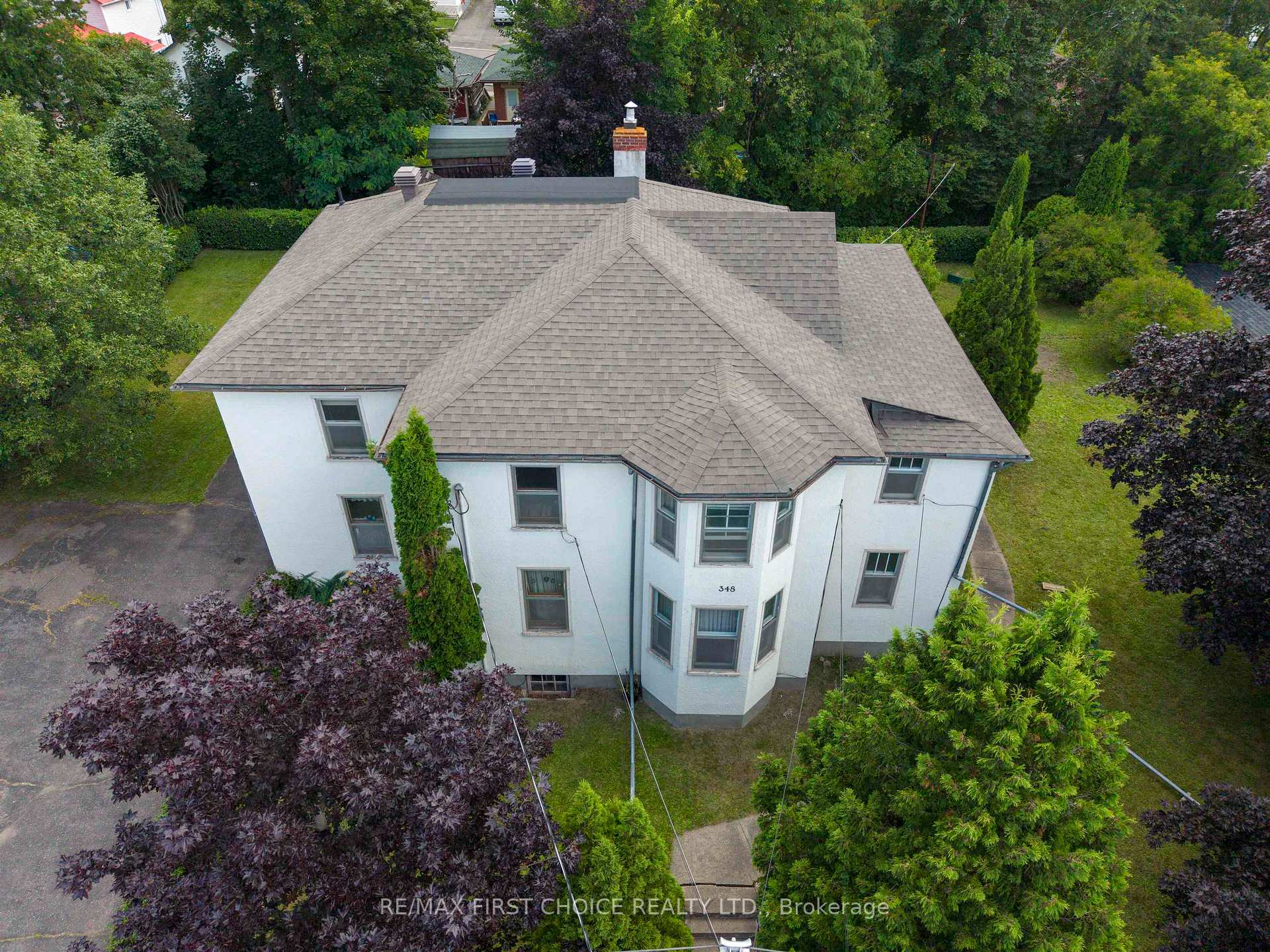 Photo 2 of 348 Ambrose Street, Thunder Bay, Court / Cumberland — HOMEH