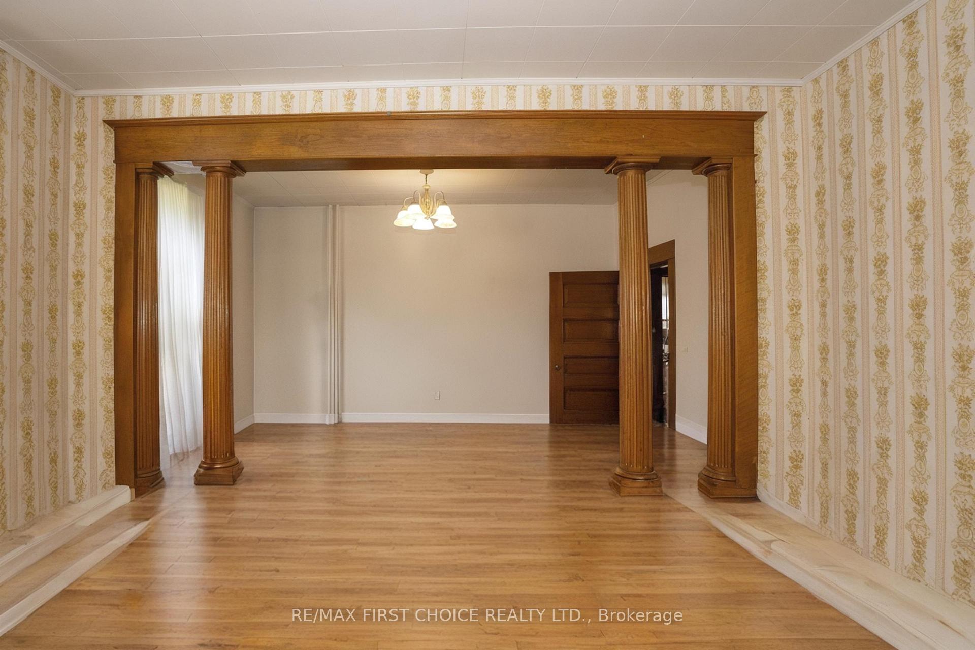 Photo 8 of 348 Ambrose Street, Thunder Bay, Court / Cumberland — HOMEH