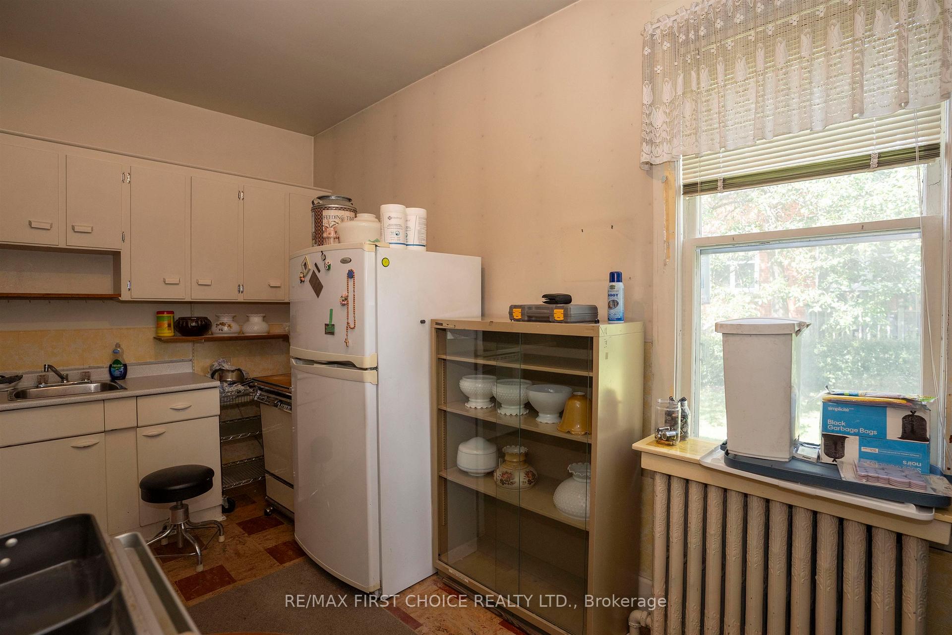 Photo 35 of 348 Ambrose Street, Thunder Bay, Court / Cumberland — HOMEH