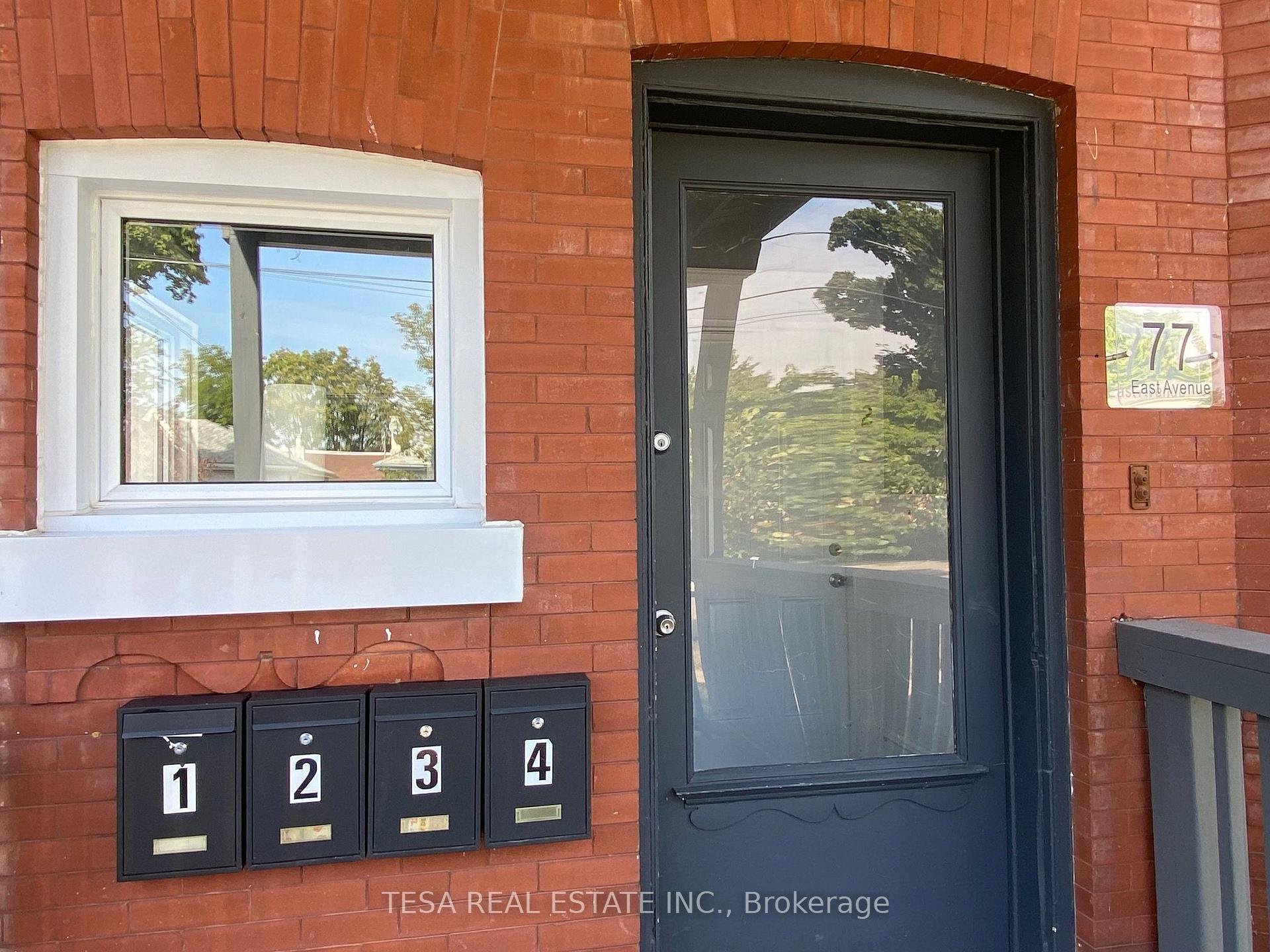 Photo 2 of Unit 4, 77 East Avenue, Brantford, Victoria/Arthur — HOMEH
