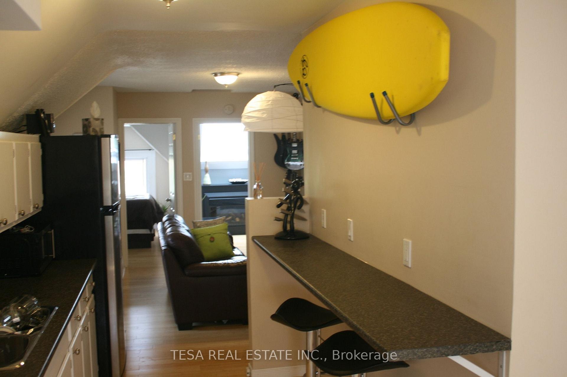 Photo 9 of Unit 4, 77 East Avenue, Brantford, Victoria/Arthur — HOMEH