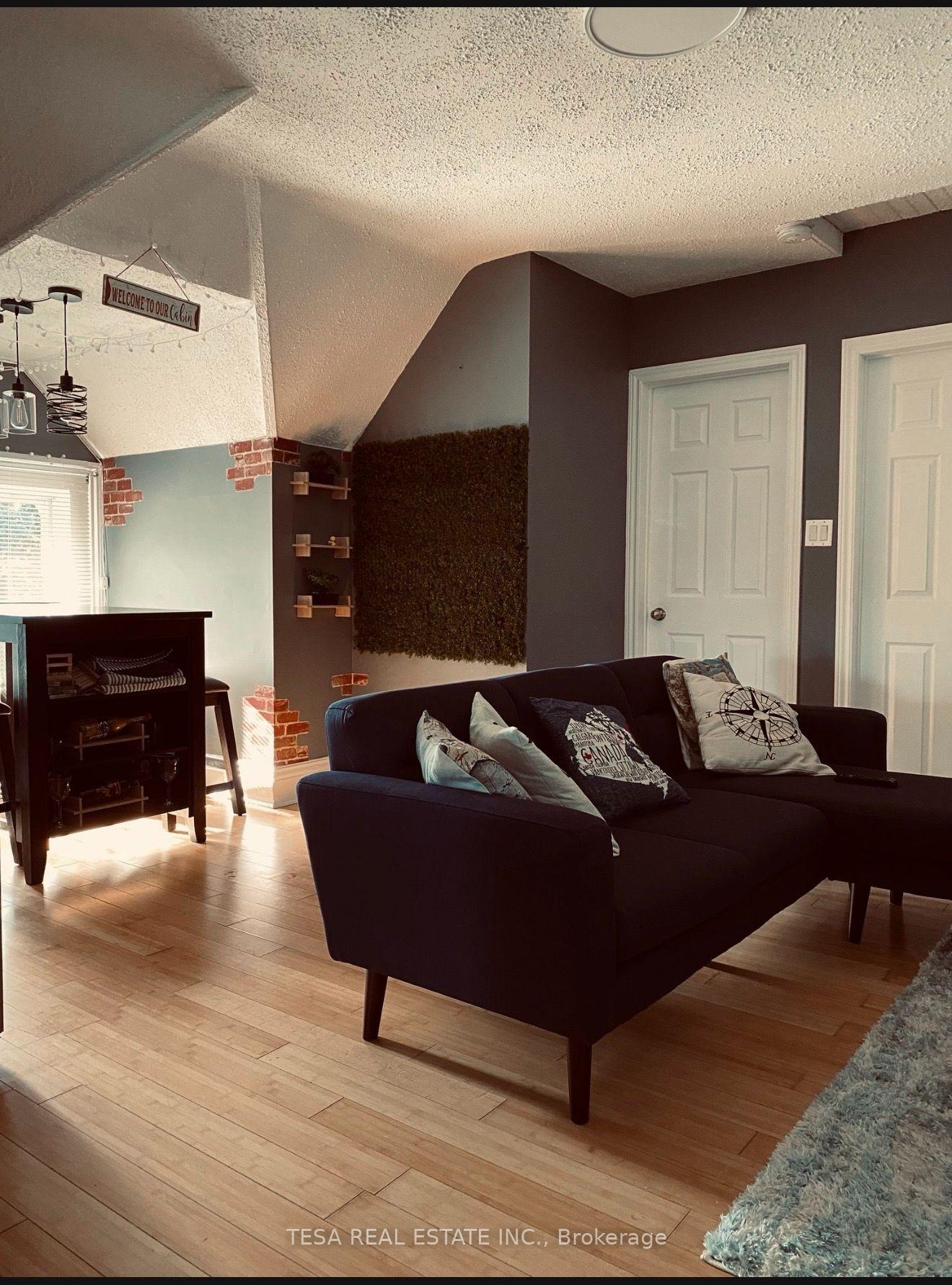 Photo 10 of Unit 4, 77 East Avenue, Brantford, Victoria/Arthur — HOMEH