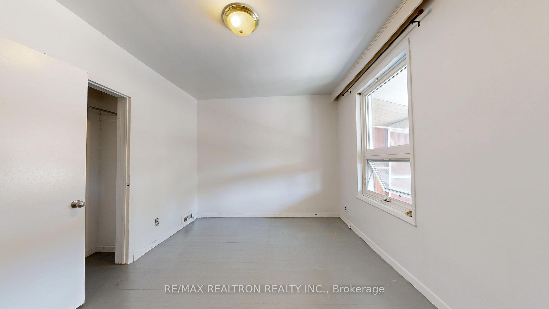 Photo 11 of Unit Upper, 32 Macklem Avenue, Toronto, Little Portugal — HOMEH