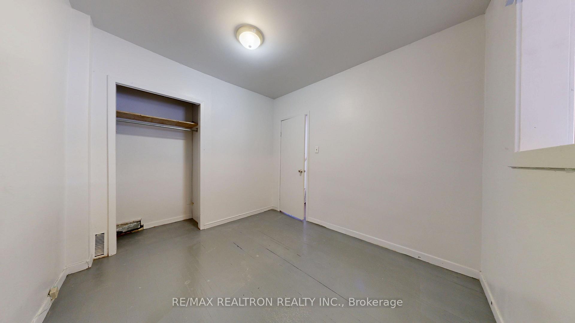 Photo 13 of Unit Upper, 32 Macklem Avenue, Toronto, Little Portugal — HOMEH