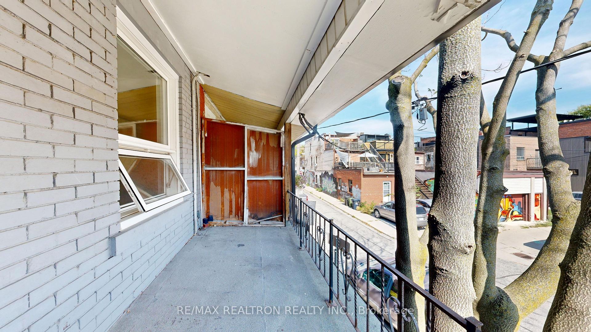 Photo 23 of Unit Upper, 32 Macklem Avenue, Toronto, Little Portugal — HOMEH