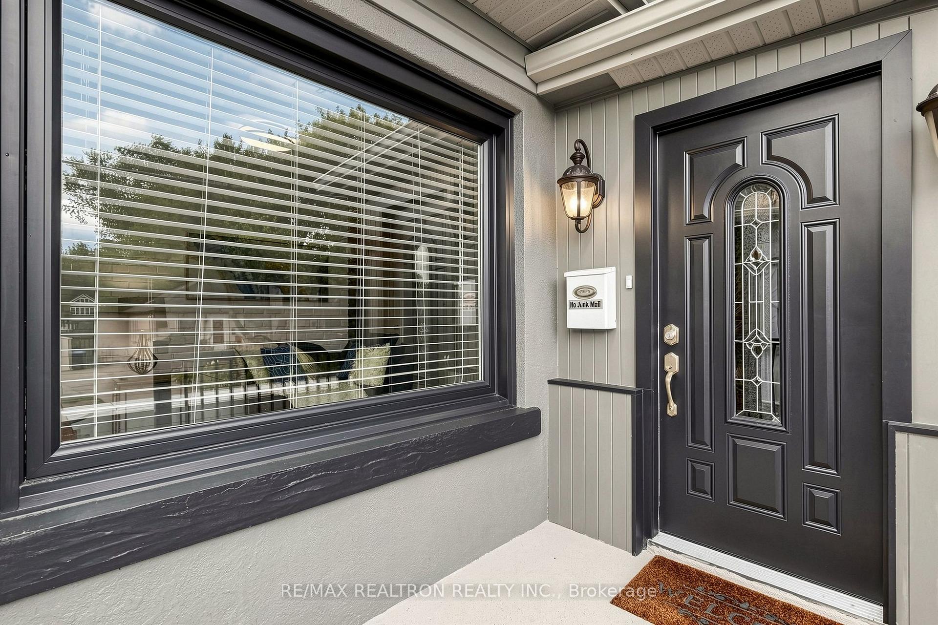 Photo 2 of 8 Villa Road, Etobicoke, Long Branch — HOMEH