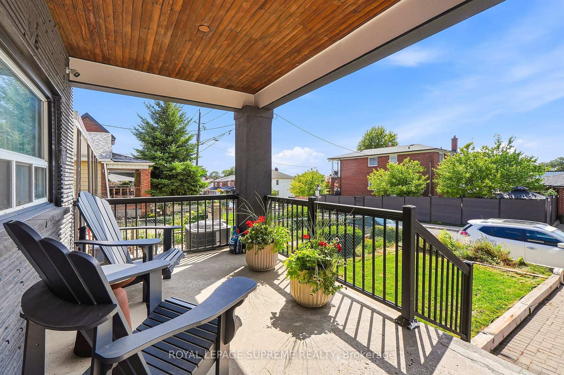 Photo 5 of 395 McRoberts Avenue, Toronto, Caledonia-Fairbank — HOMEH