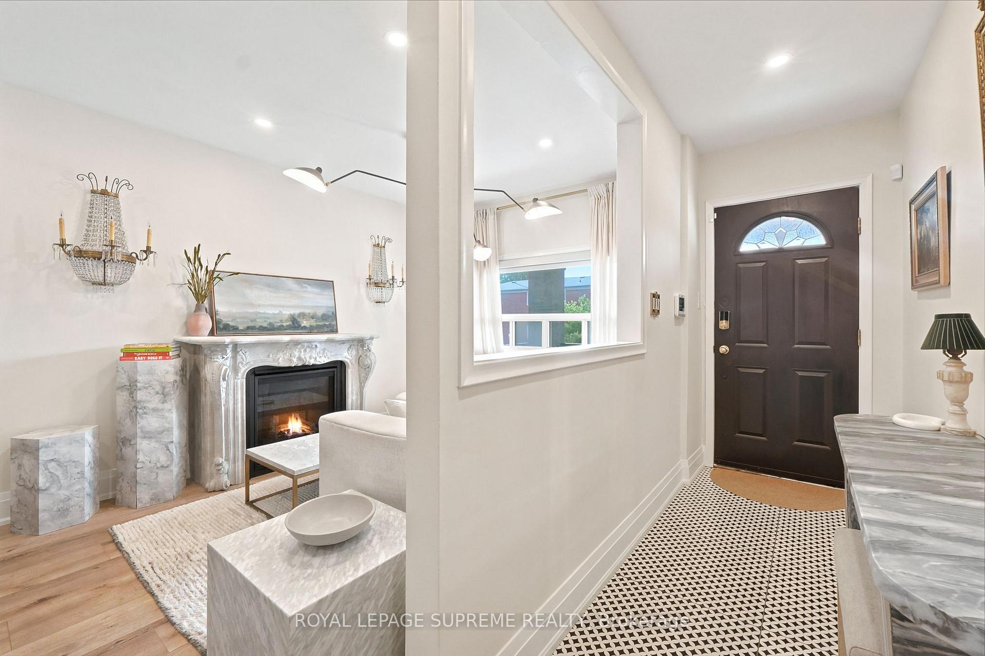 Photo 6 of 395 McRoberts Avenue, Toronto, Caledonia-Fairbank — HOMEH