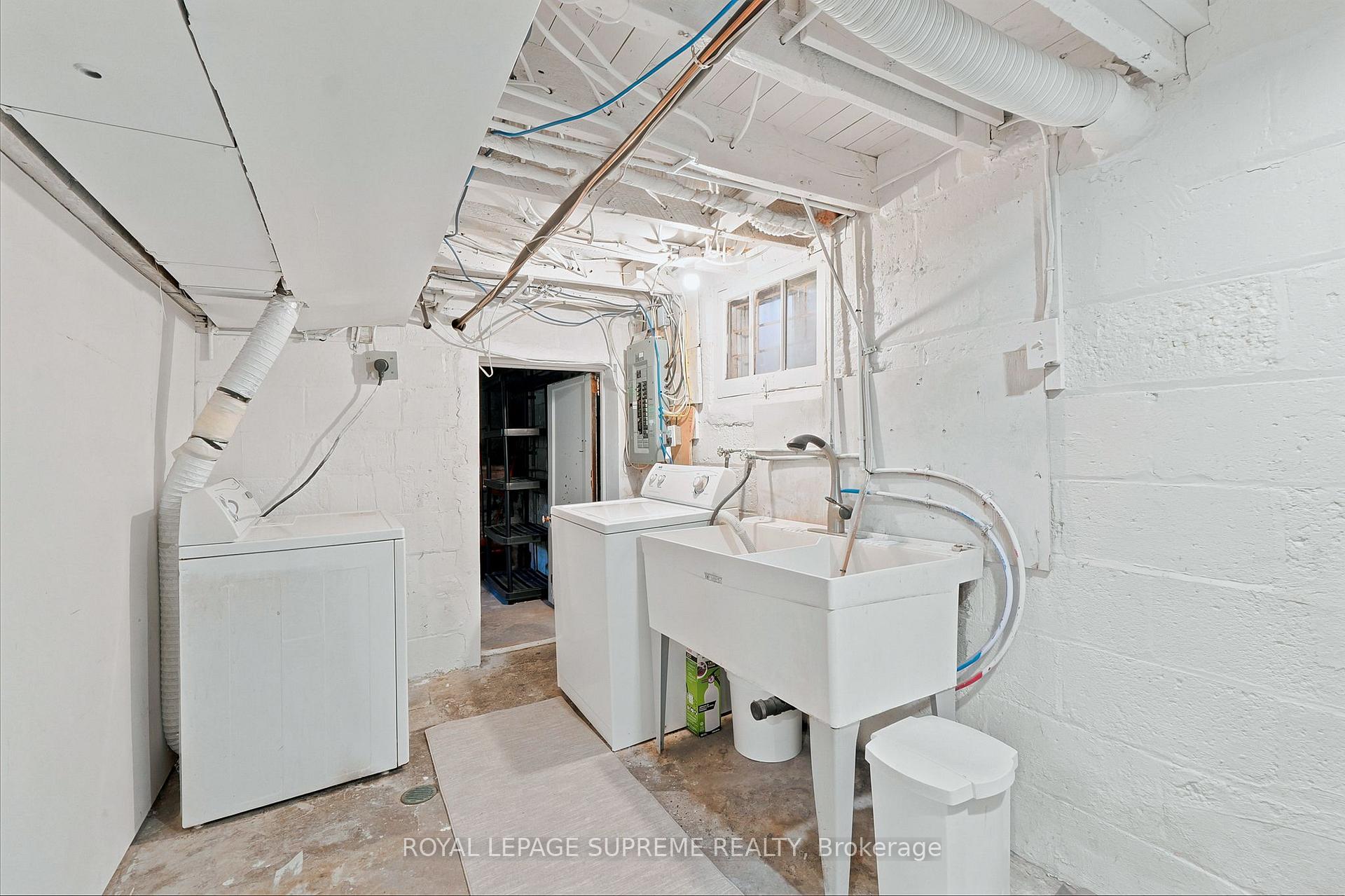 Photo 29 of 395 McRoberts Avenue, Toronto, Caledonia-Fairbank — HOMEH