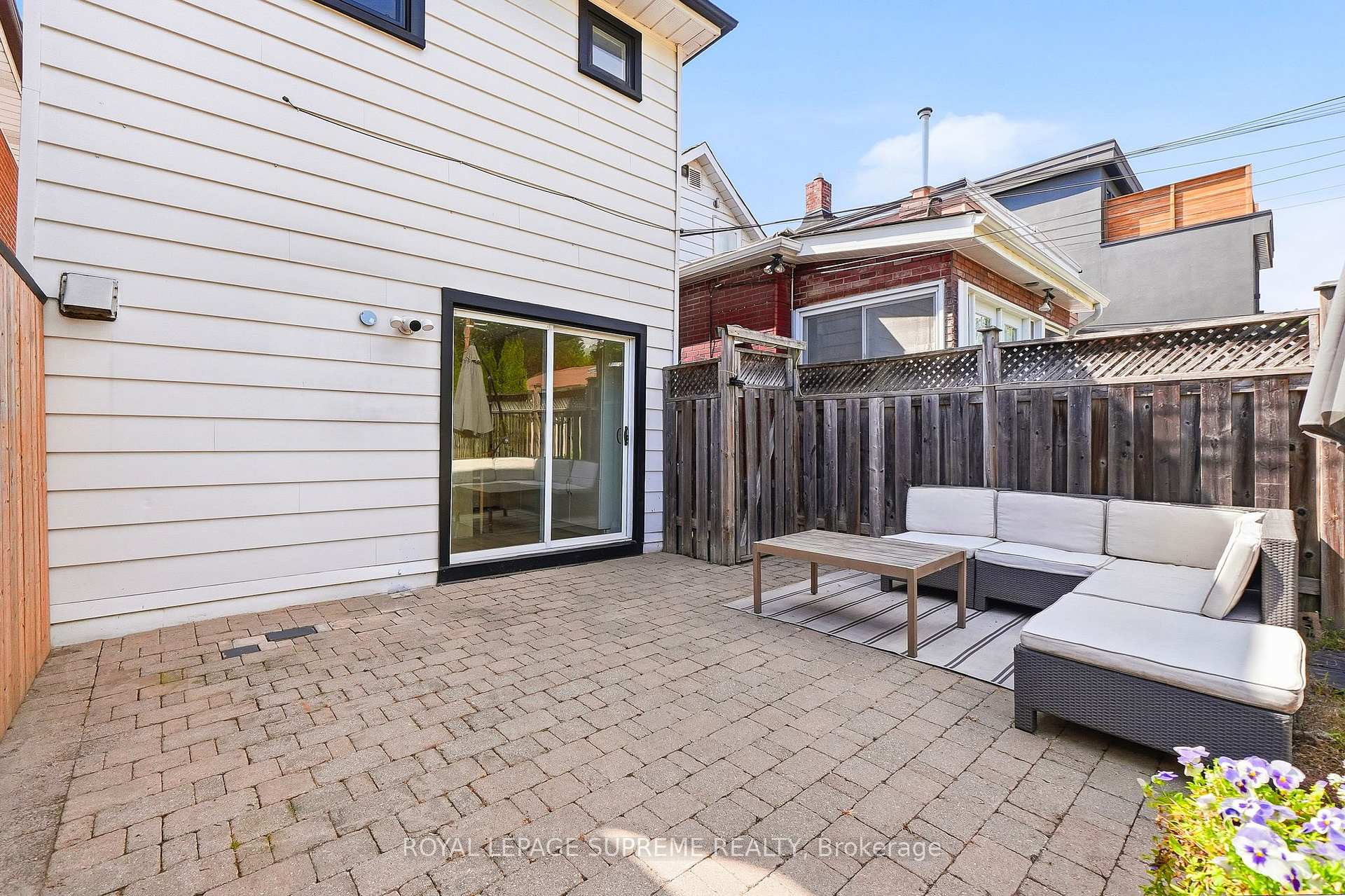 Photo 38 of 395 McRoberts Avenue, Toronto, Caledonia-Fairbank — HOMEH