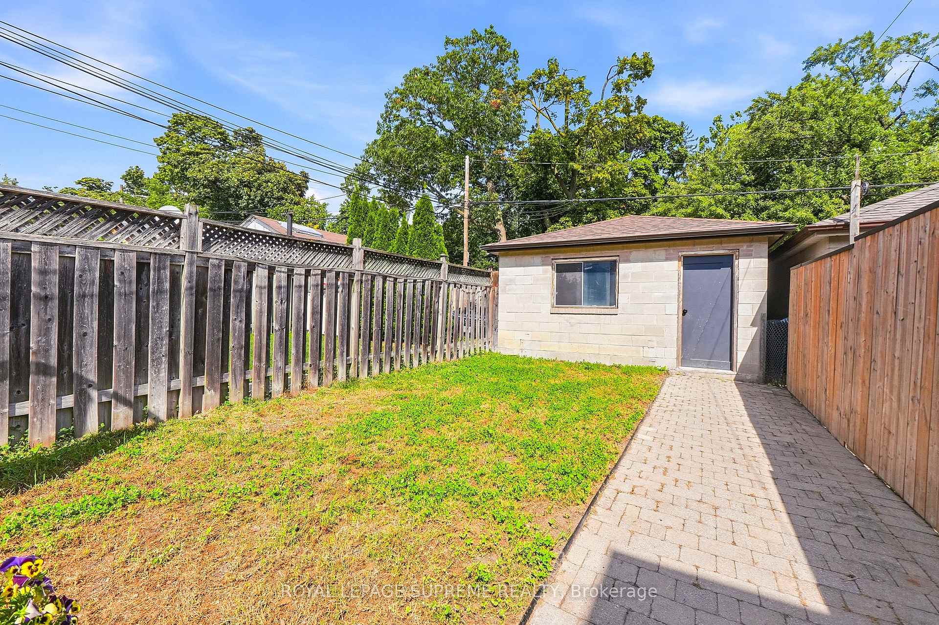 Photo 39 of 395 McRoberts Avenue, Toronto, Caledonia-Fairbank — HOMEH