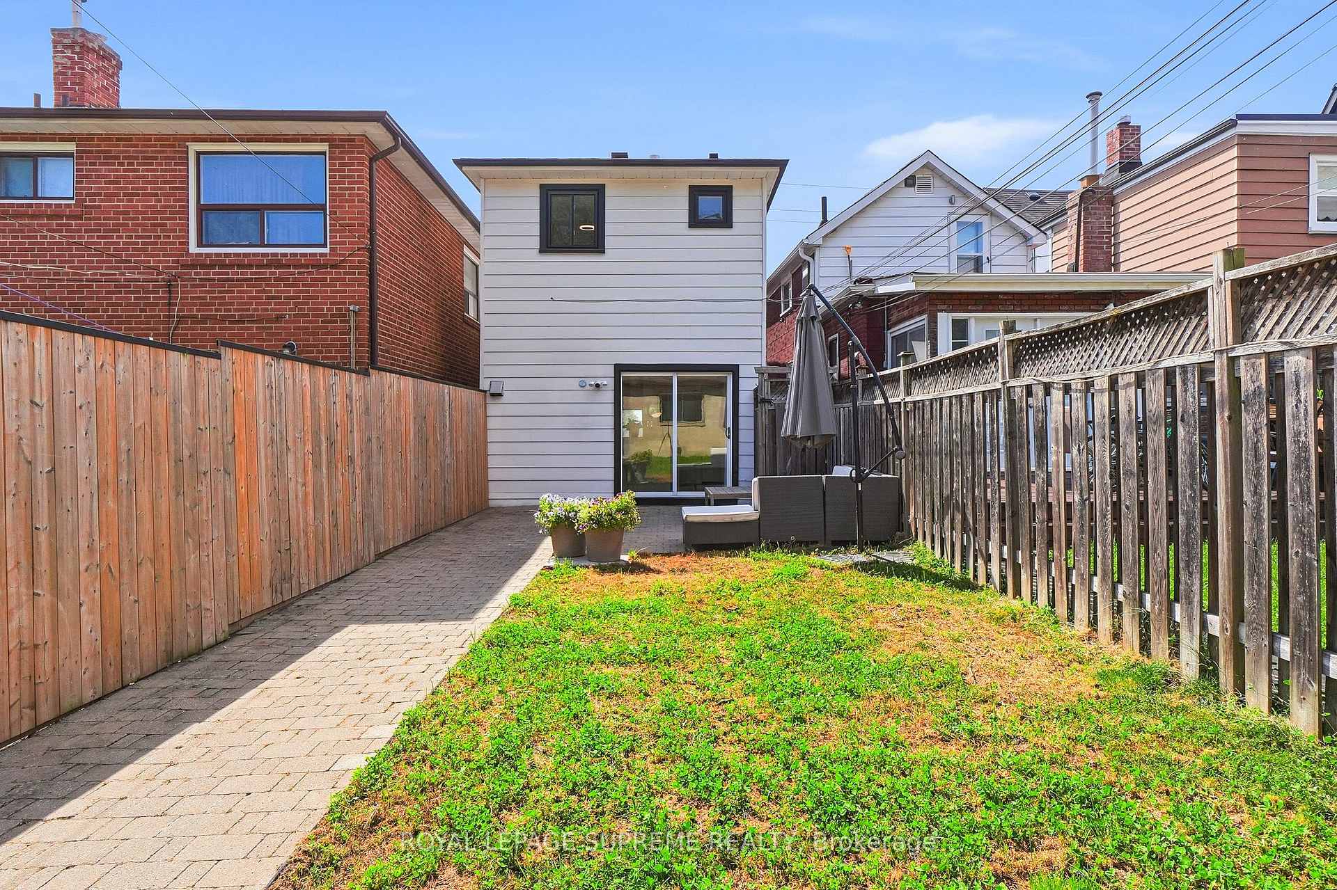 Photo 41 of 395 McRoberts Avenue, Toronto, Caledonia-Fairbank — HOMEH