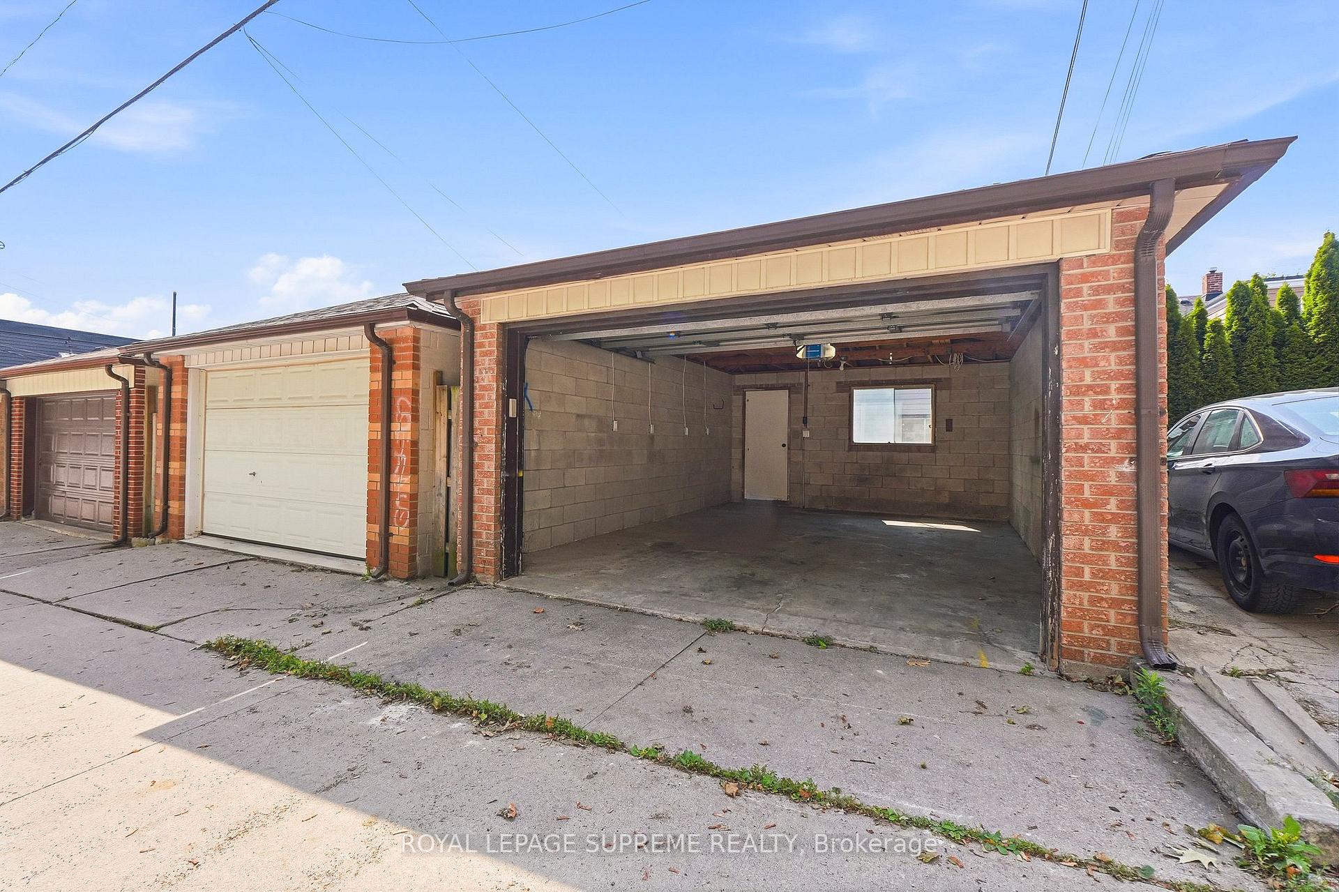 Photo 42 of 395 McRoberts Avenue, Toronto, Caledonia-Fairbank — HOMEH