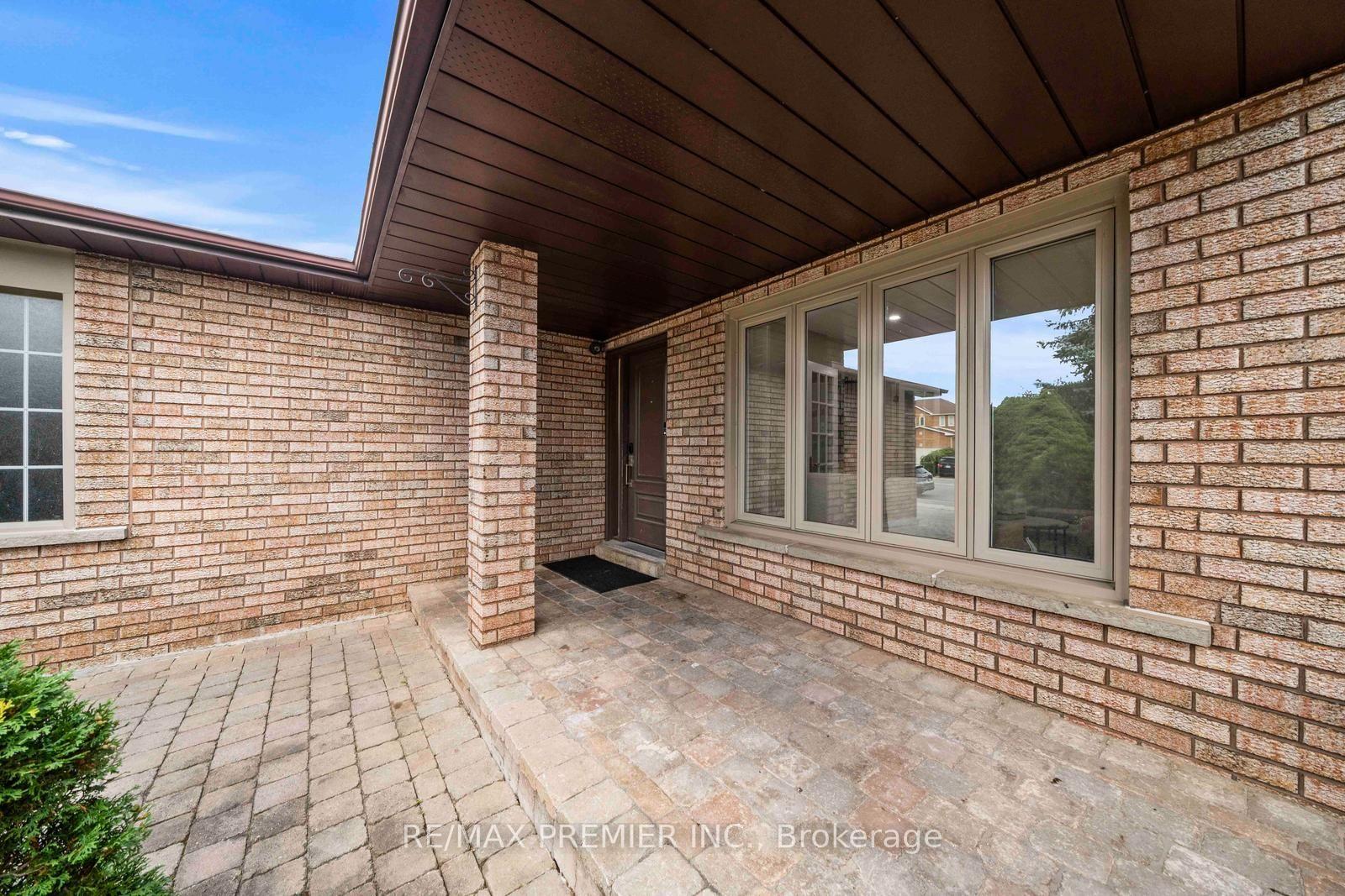 Photo 8 of 273 Belview Avenue, Vaughan, East Woodbridge — HOMEH