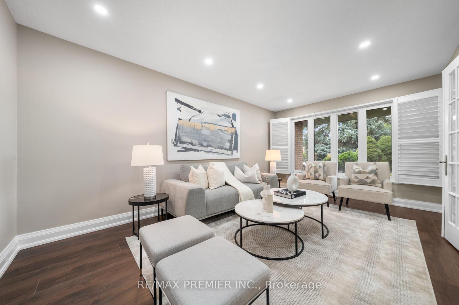 Photo 6 of 273 Belview Avenue, Vaughan, East Woodbridge — HOMEH