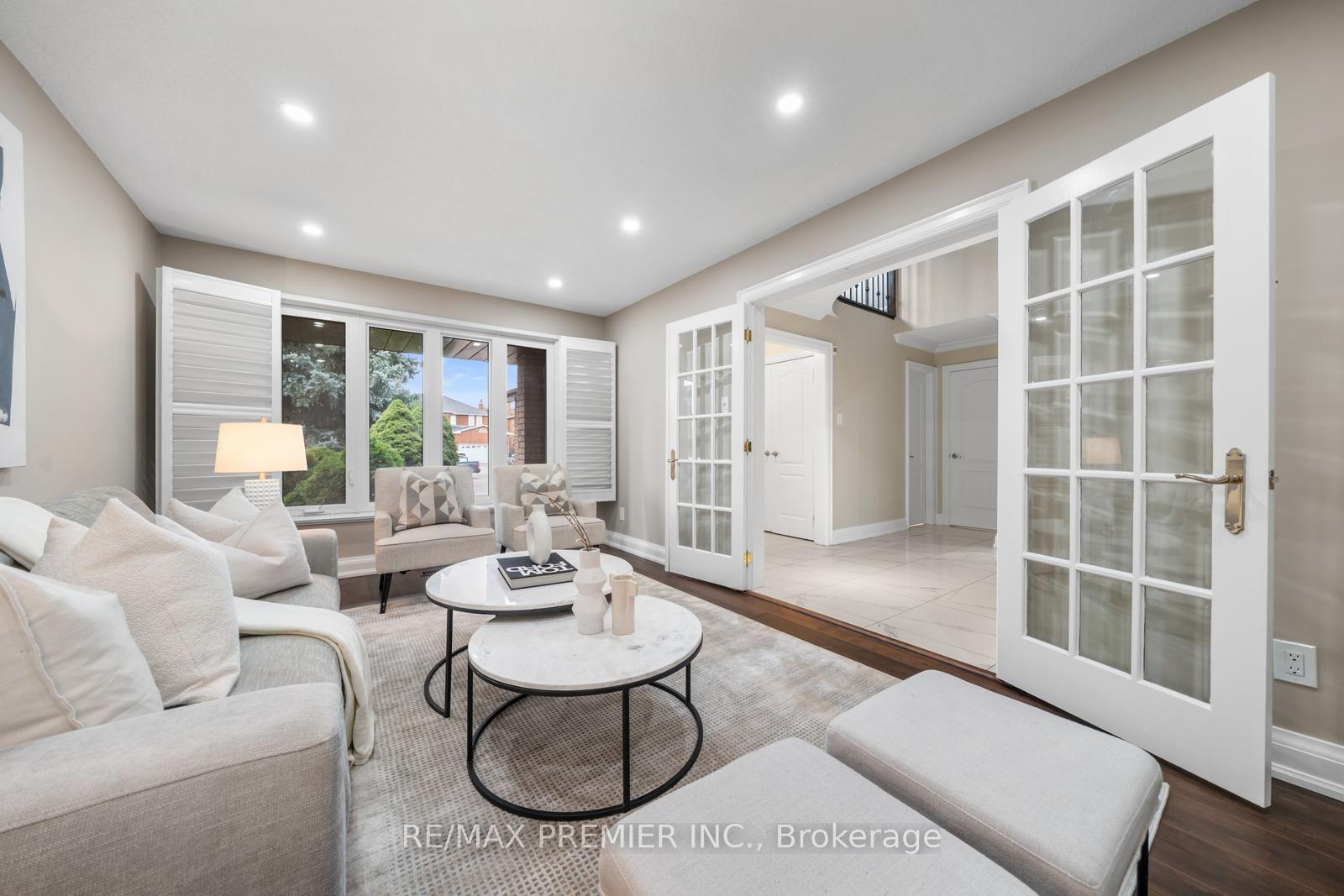 Photo 9 of 273 Belview Avenue, Vaughan, East Woodbridge — HOMEH