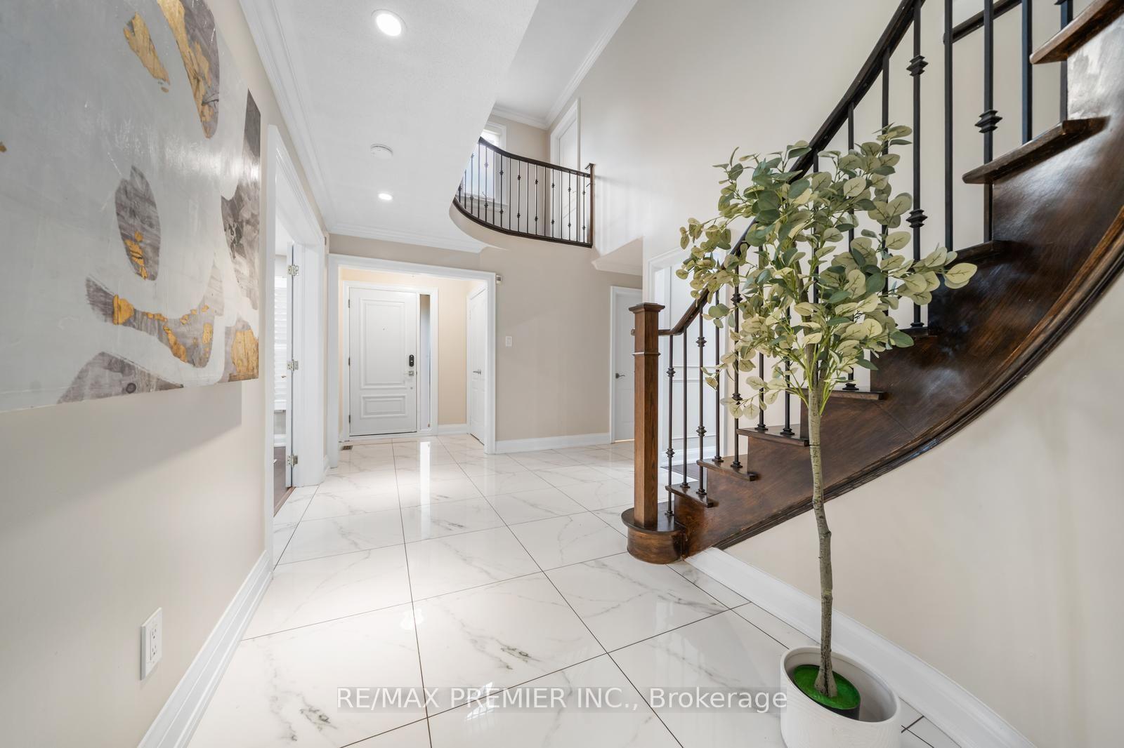 Photo 13 of 273 Belview Avenue, Vaughan, East Woodbridge — HOMEH