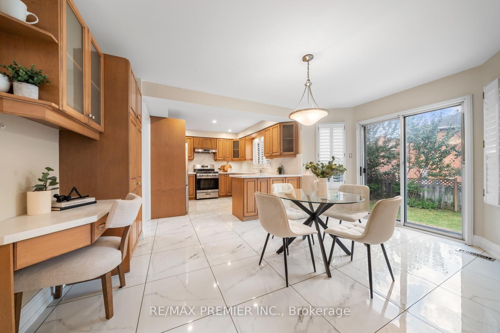 Photo 18 of 273 Belview Avenue, Vaughan, East Woodbridge — HOMEH