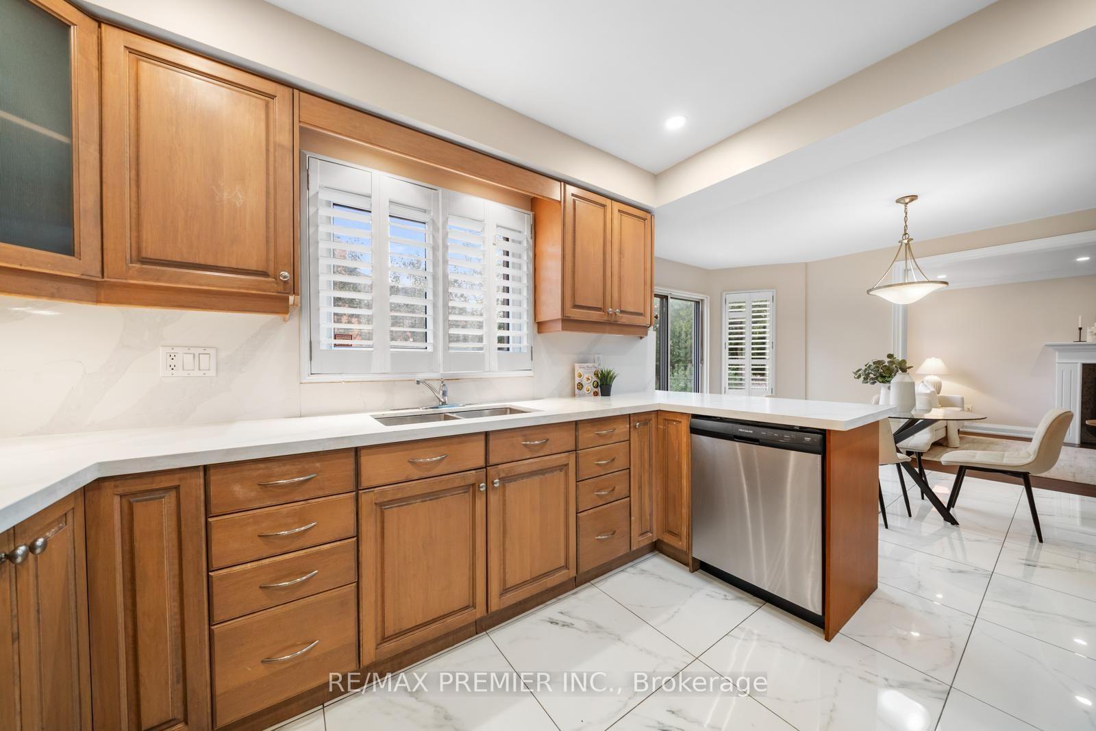 Photo 22 of 273 Belview Avenue, Vaughan, East Woodbridge — HOMEH