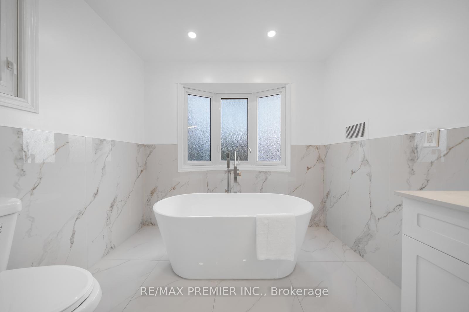 Photo 35 of 273 Belview Avenue, Vaughan, East Woodbridge — HOMEH