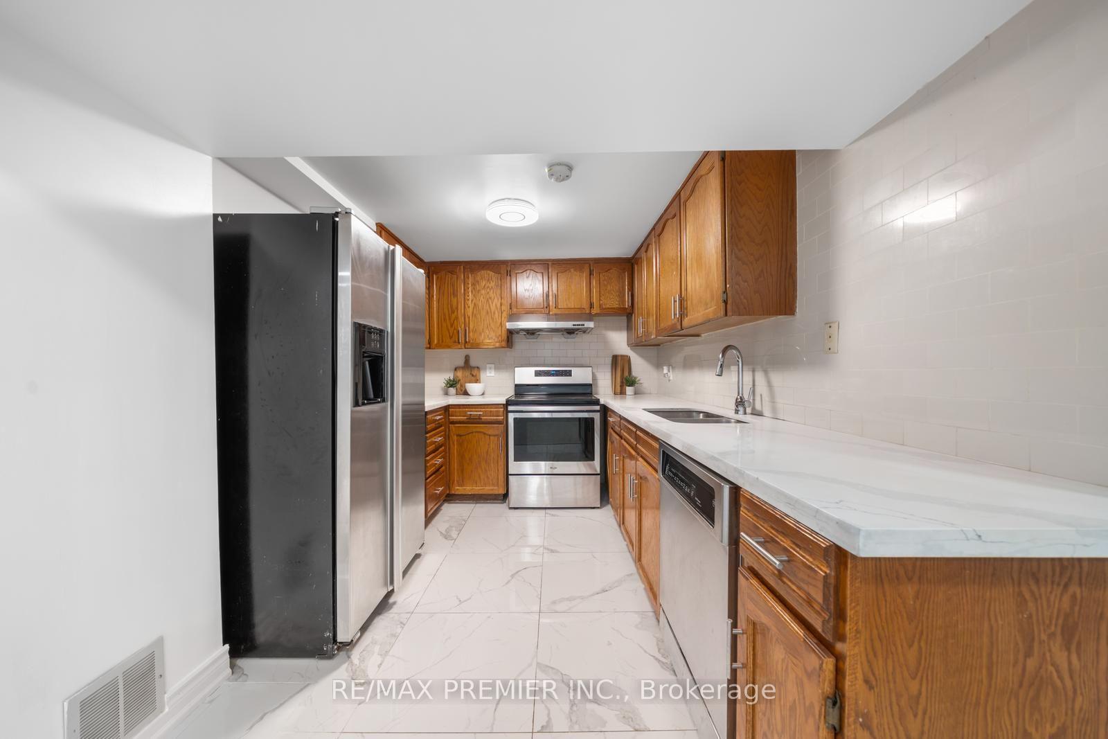 Photo 45 of 273 Belview Avenue, Vaughan, East Woodbridge — HOMEH