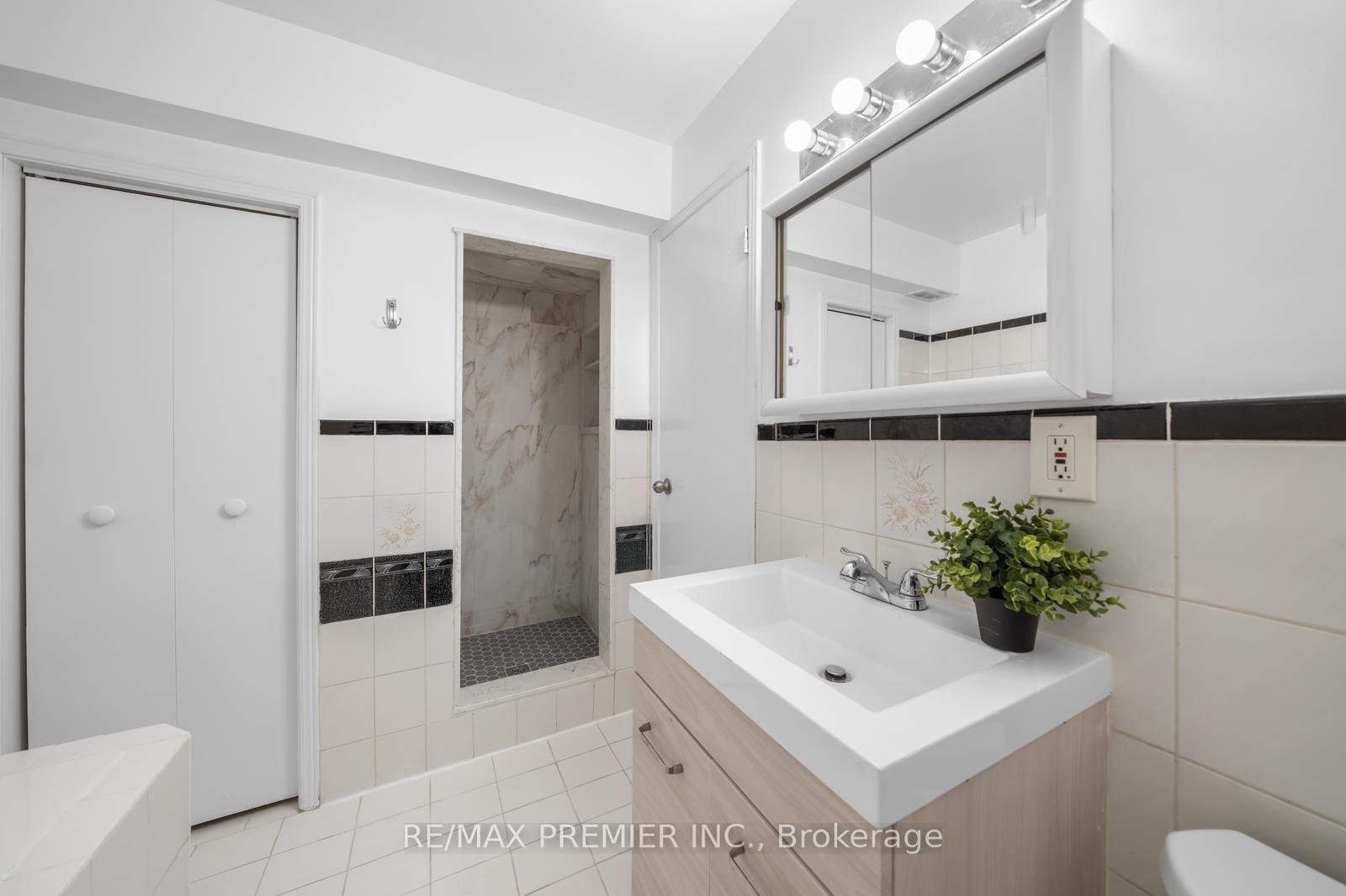 Photo 47 of 273 Belview Avenue, Vaughan, East Woodbridge — HOMEH