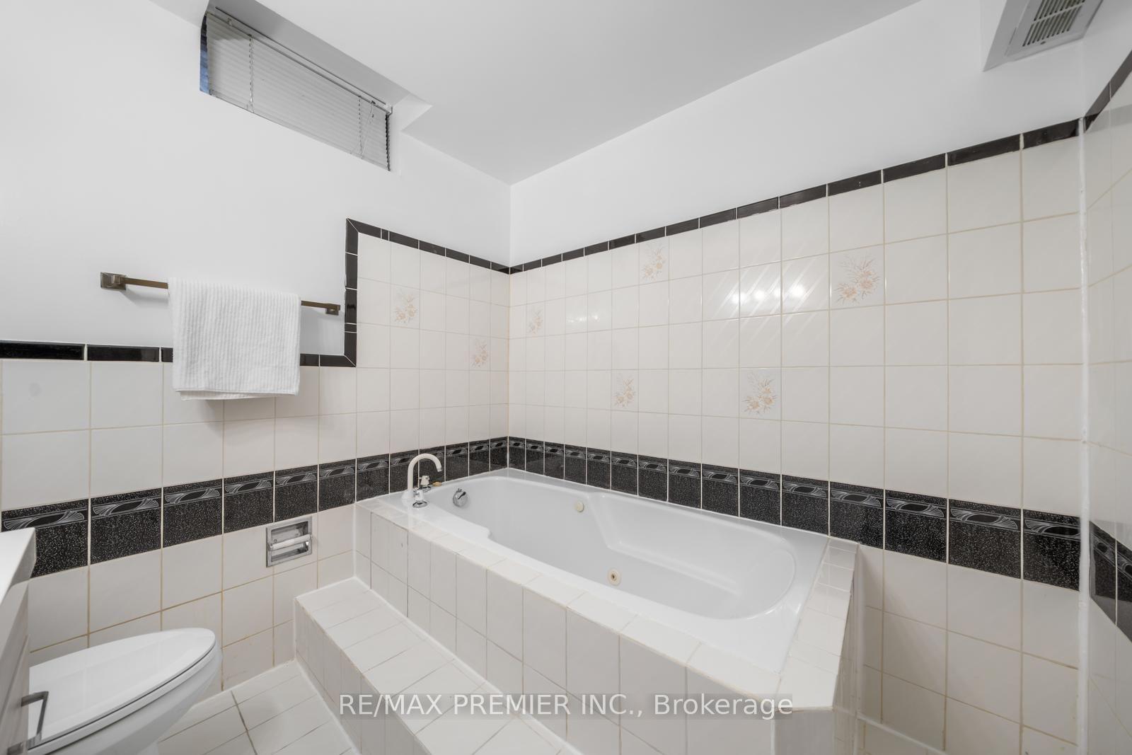 Photo 48 of 273 Belview Avenue, Vaughan, East Woodbridge — HOMEH