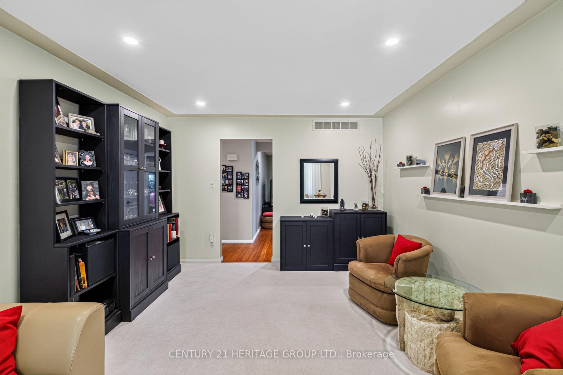 Photo 13 of 245 Corrie Crescent, Waterloo, Lakeshore Village — HOMEH