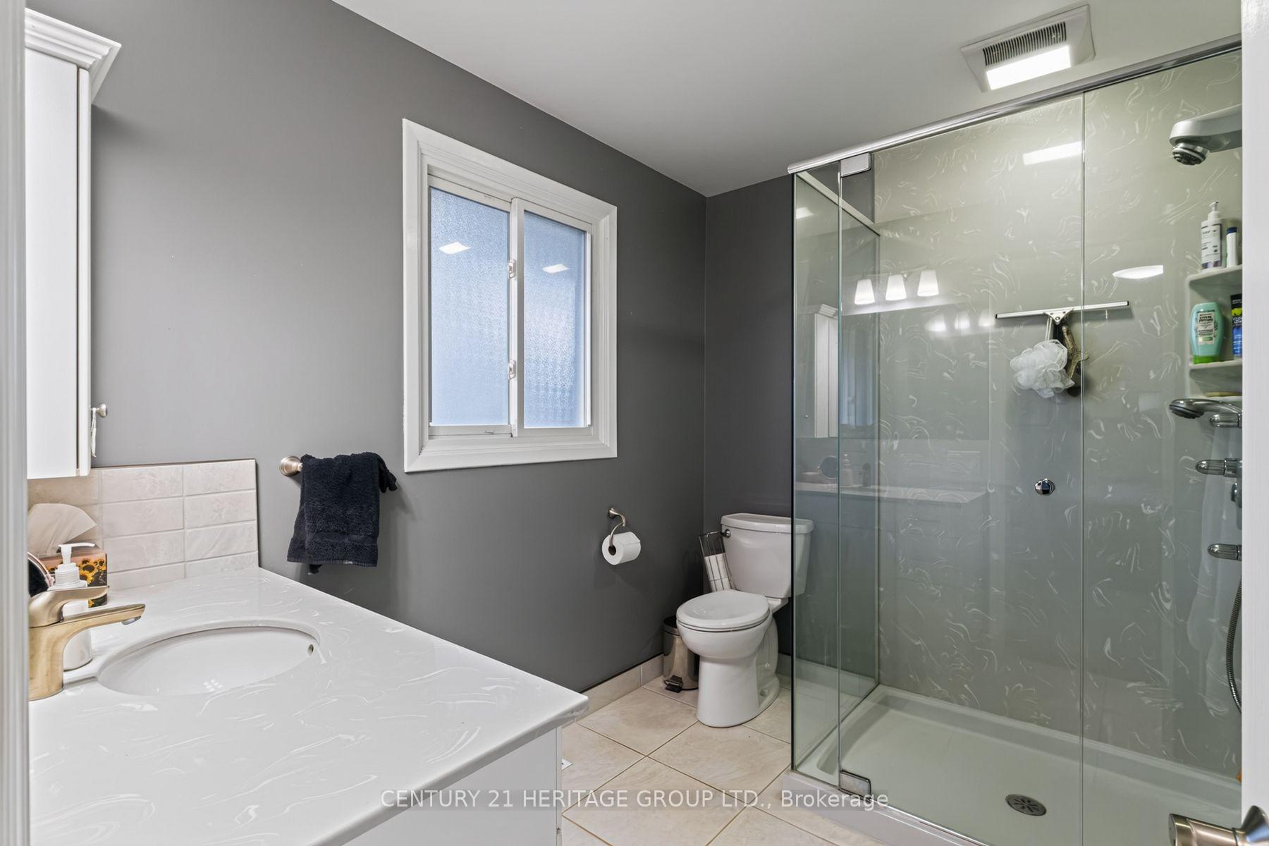 Photo 29 of 245 Corrie Crescent, Waterloo, Lakeshore Village — HOMEH