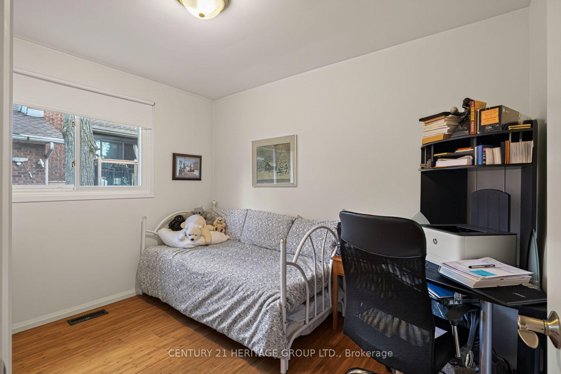 Photo 31 of 245 Corrie Crescent, Waterloo, Lakeshore Village — HOMEH