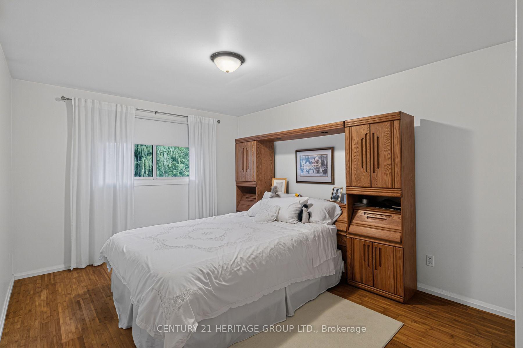 Photo 33 of 245 Corrie Crescent, Waterloo, Lakeshore Village — HOMEH
