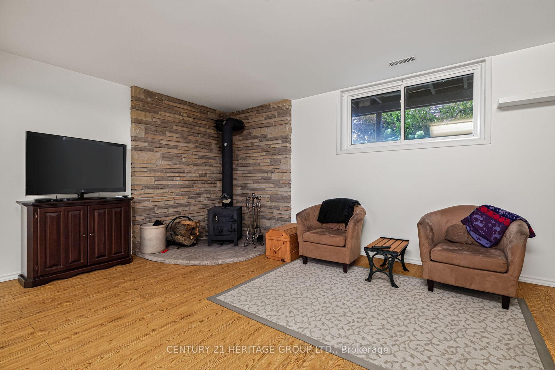Photo 40 of 245 Corrie Crescent, Waterloo, Lakeshore Village — HOMEH
