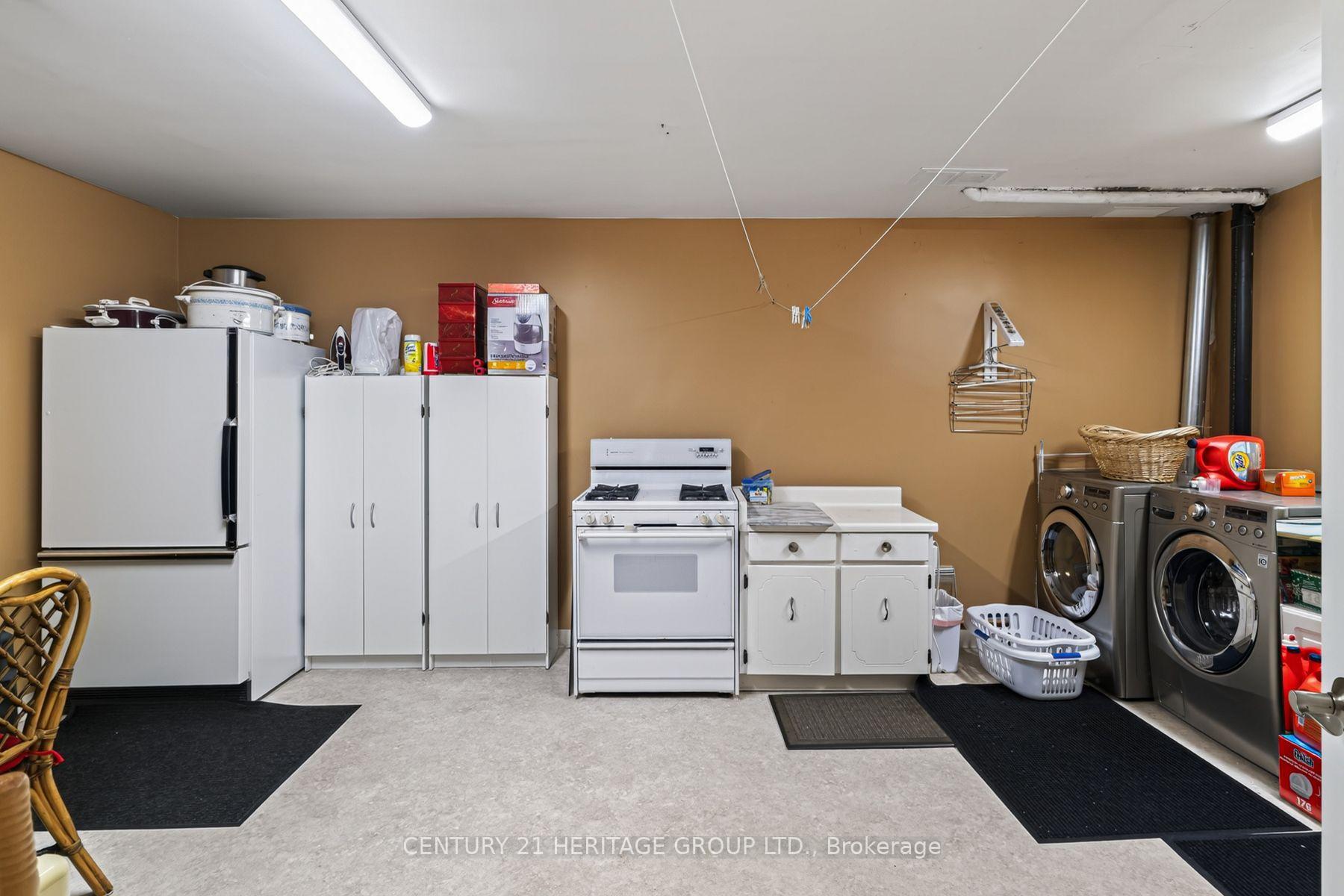 Photo 41 of 245 Corrie Crescent, Waterloo, Lakeshore Village — HOMEH