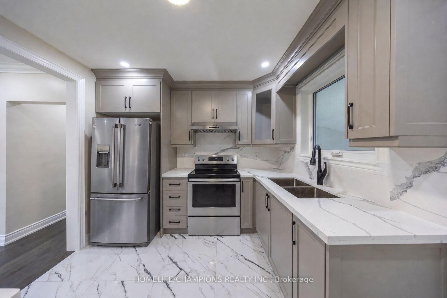 Photo 4 of 1083 Birchmount Road, Scarborough, Ionview — HOMEH