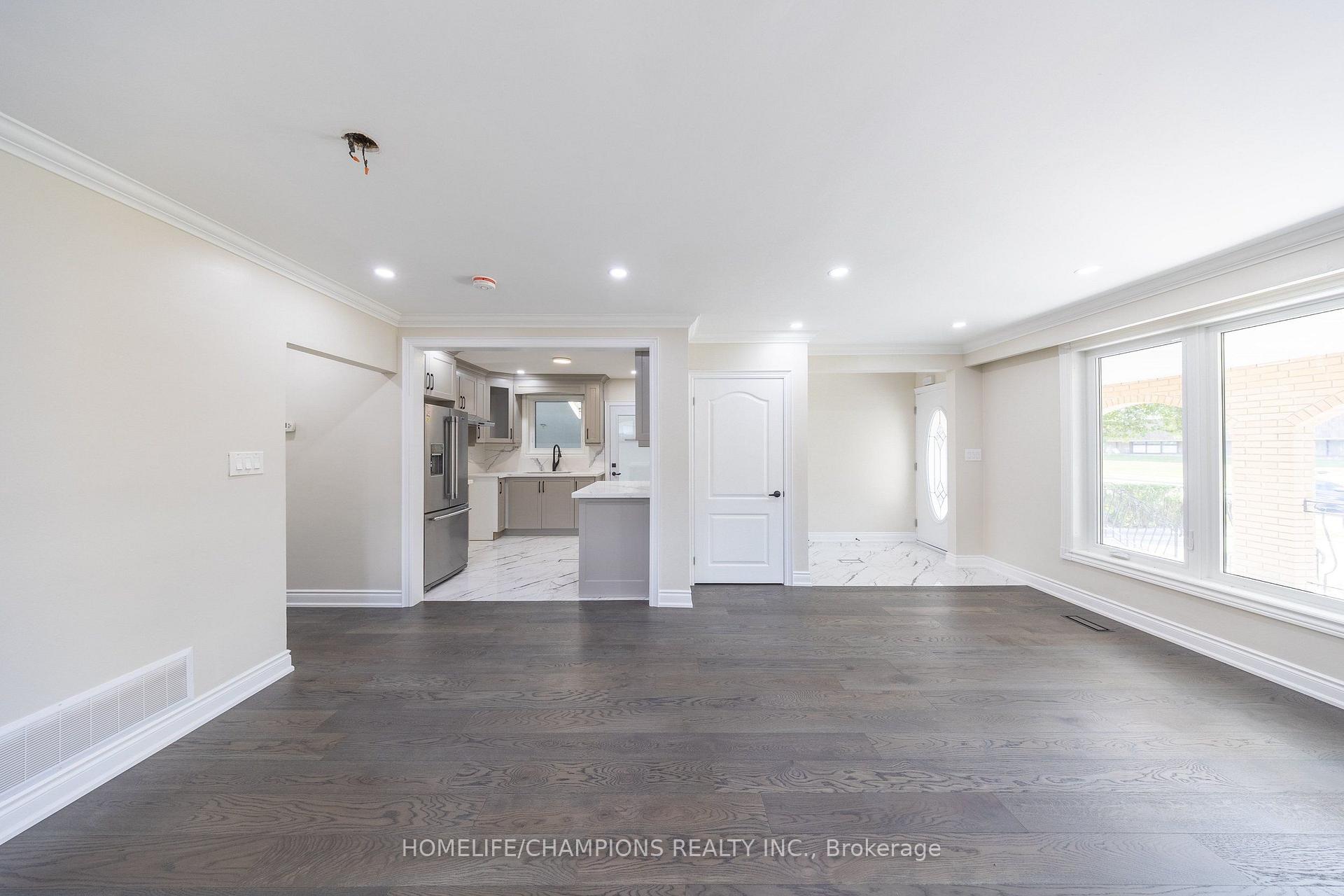 Photo 6 of 1083 Birchmount Road, Scarborough, Ionview — HOMEH