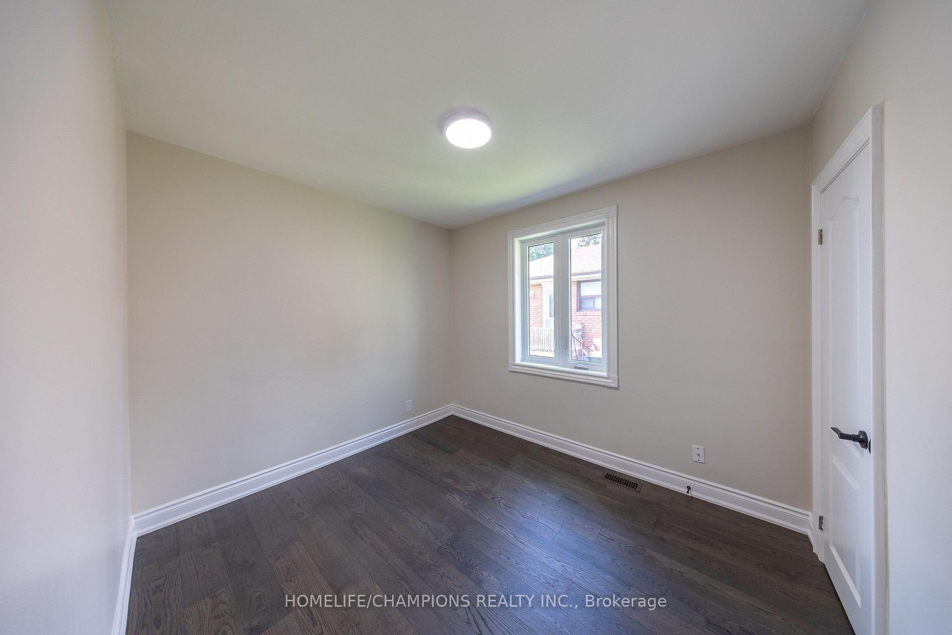 Photo 14 of 1083 Birchmount Road, Scarborough, Ionview — HOMEH