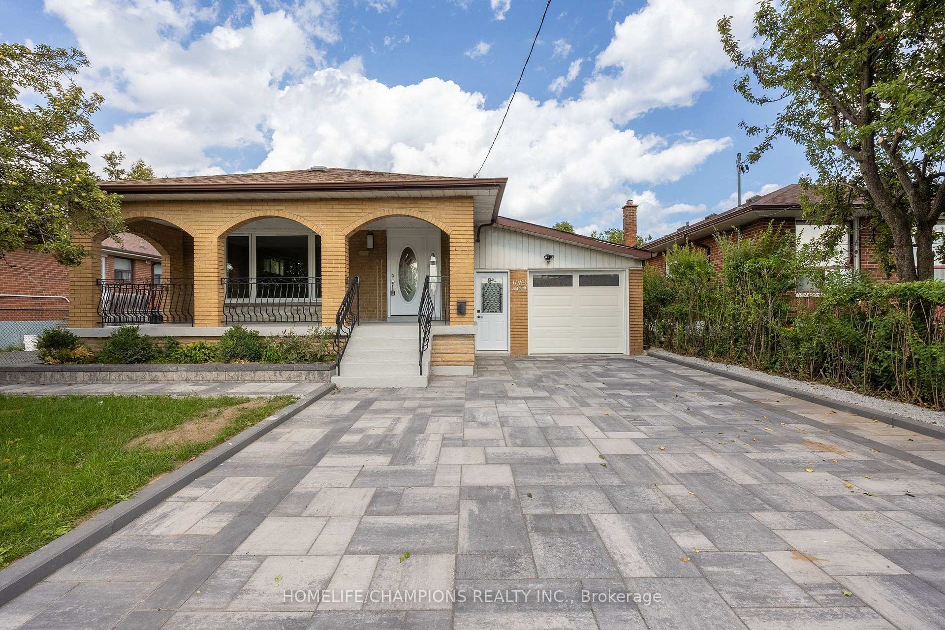 Photo 17 of 1083 Birchmount Road, Scarborough, Ionview — HOMEH