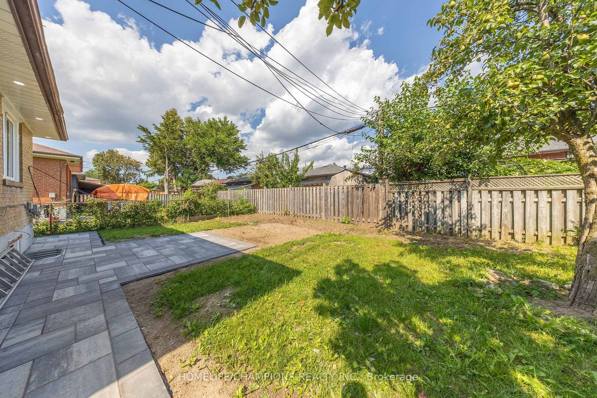 Photo 19 of 1083 Birchmount Road, Scarborough, Ionview — HOMEH