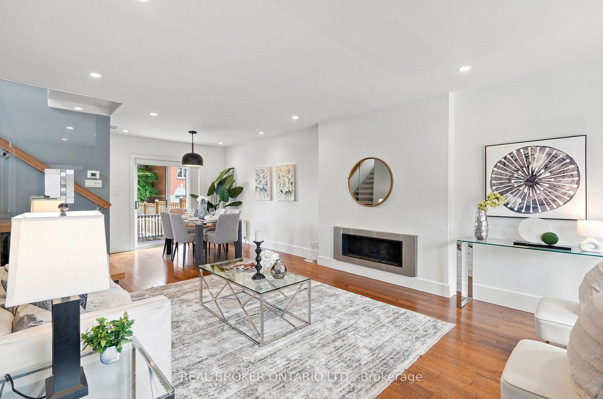 Photo 5 of 671 Scarlett Road, Etobicoke, Humber Heights — HOMEH