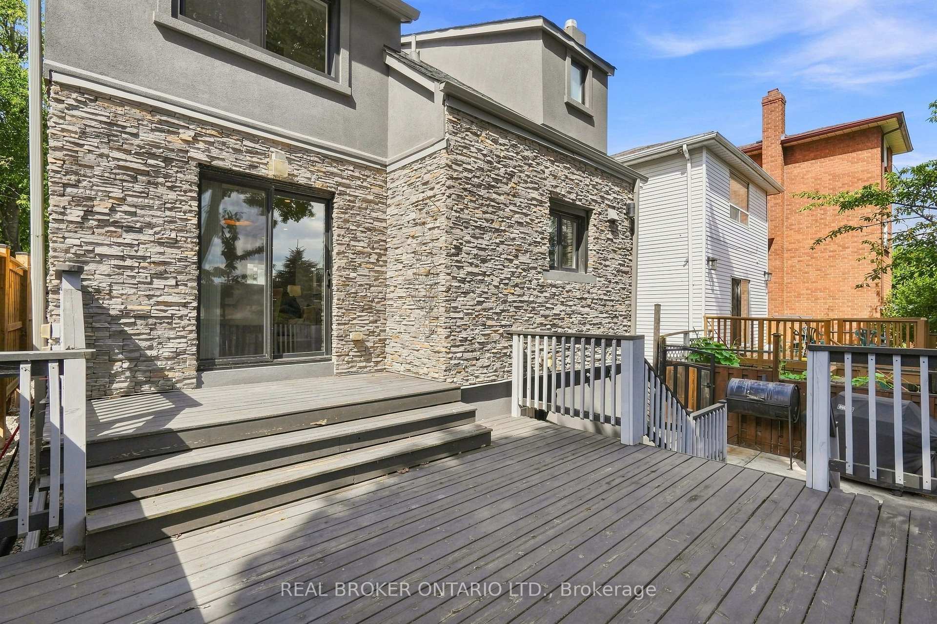 Photo 50 of 671 Scarlett Road, Etobicoke, Humber Heights — HOMEH