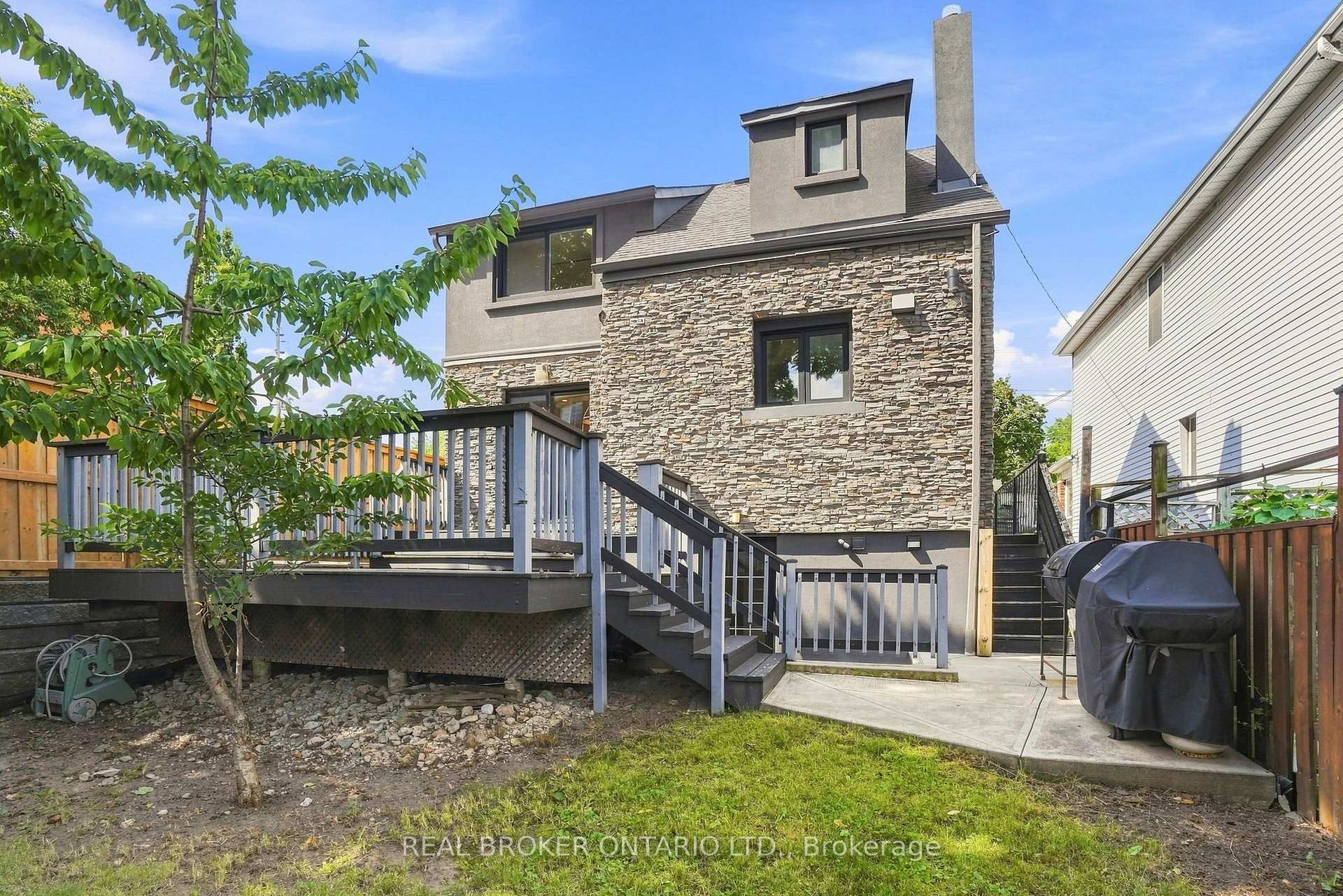 Photo 52 of 671 Scarlett Road, Etobicoke, Humber Heights — HOMEH